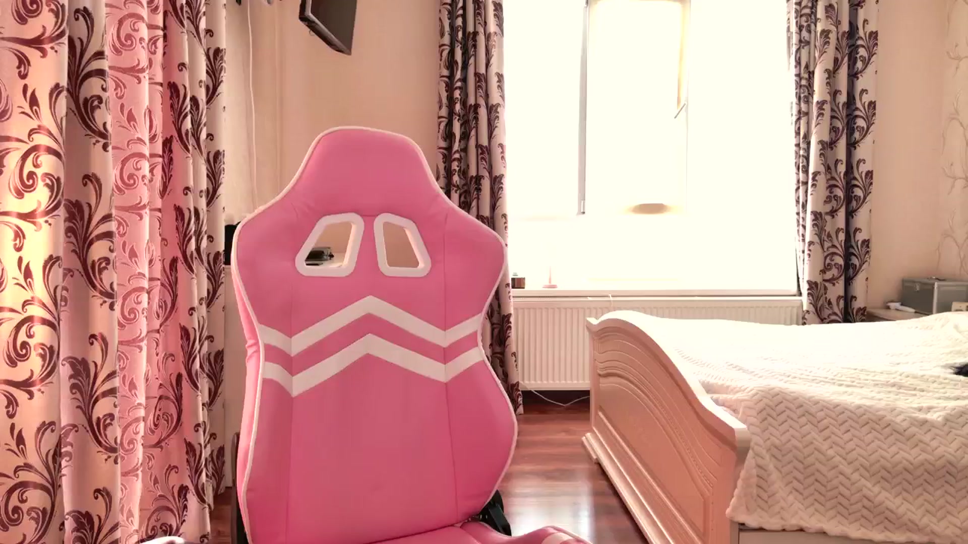 Gallery image thumbnail from VanillaAis_'s myfreecams stream on, 09/05/2024, 12:12 image 4 of 20