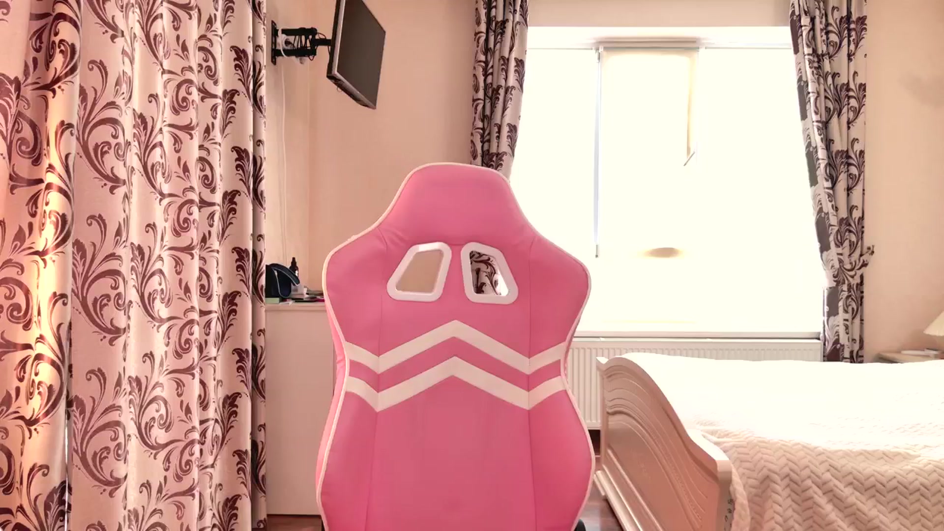 Gallery image thumbnail from VanillaAis_'s myfreecams stream on, 09/15/2024, 14:11 image 17 of 20