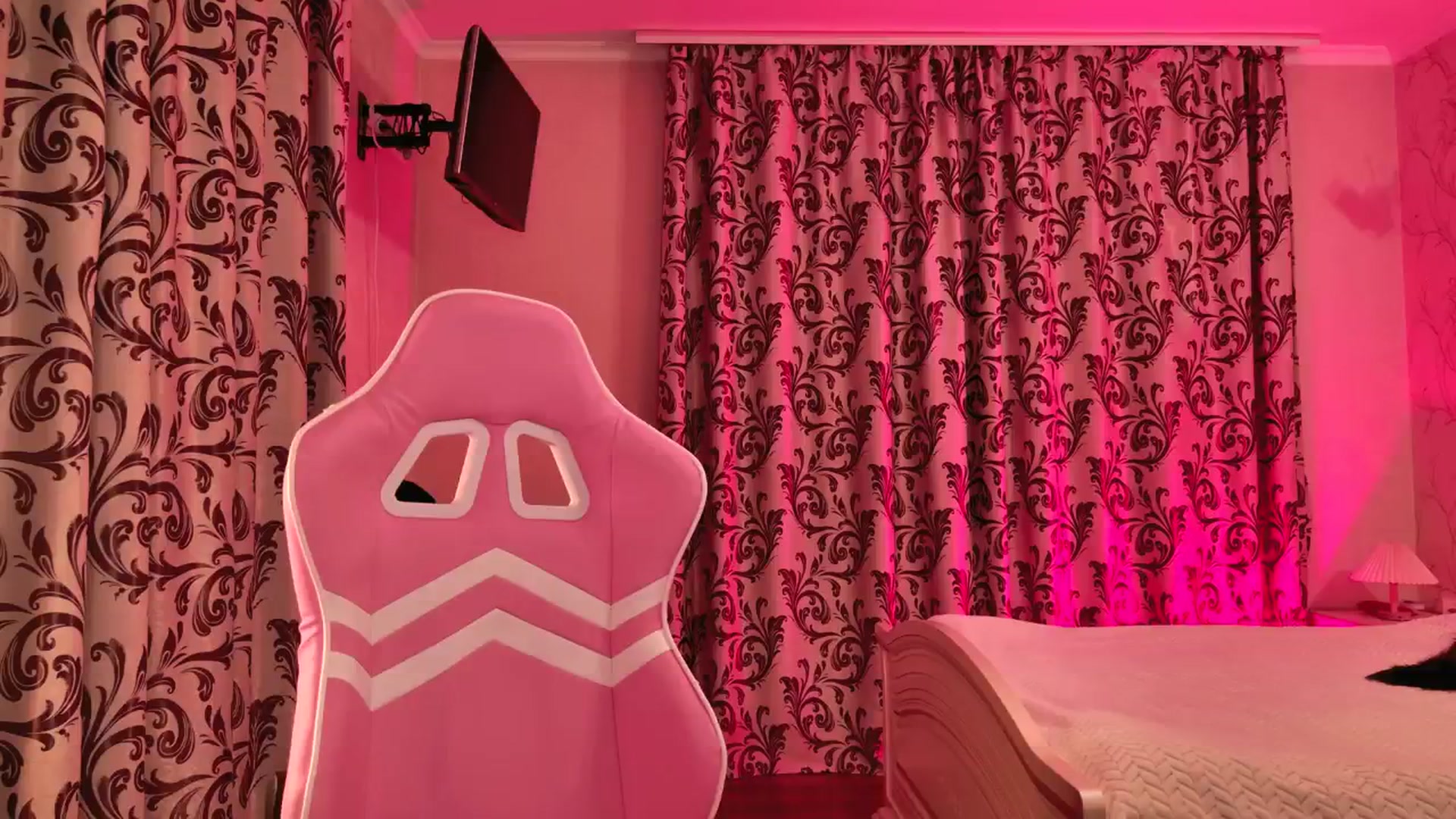 Gallery image thumbnail from VanillaAis_'s myfreecams stream on, 09/28/2024, 18:08 image 19 of 20