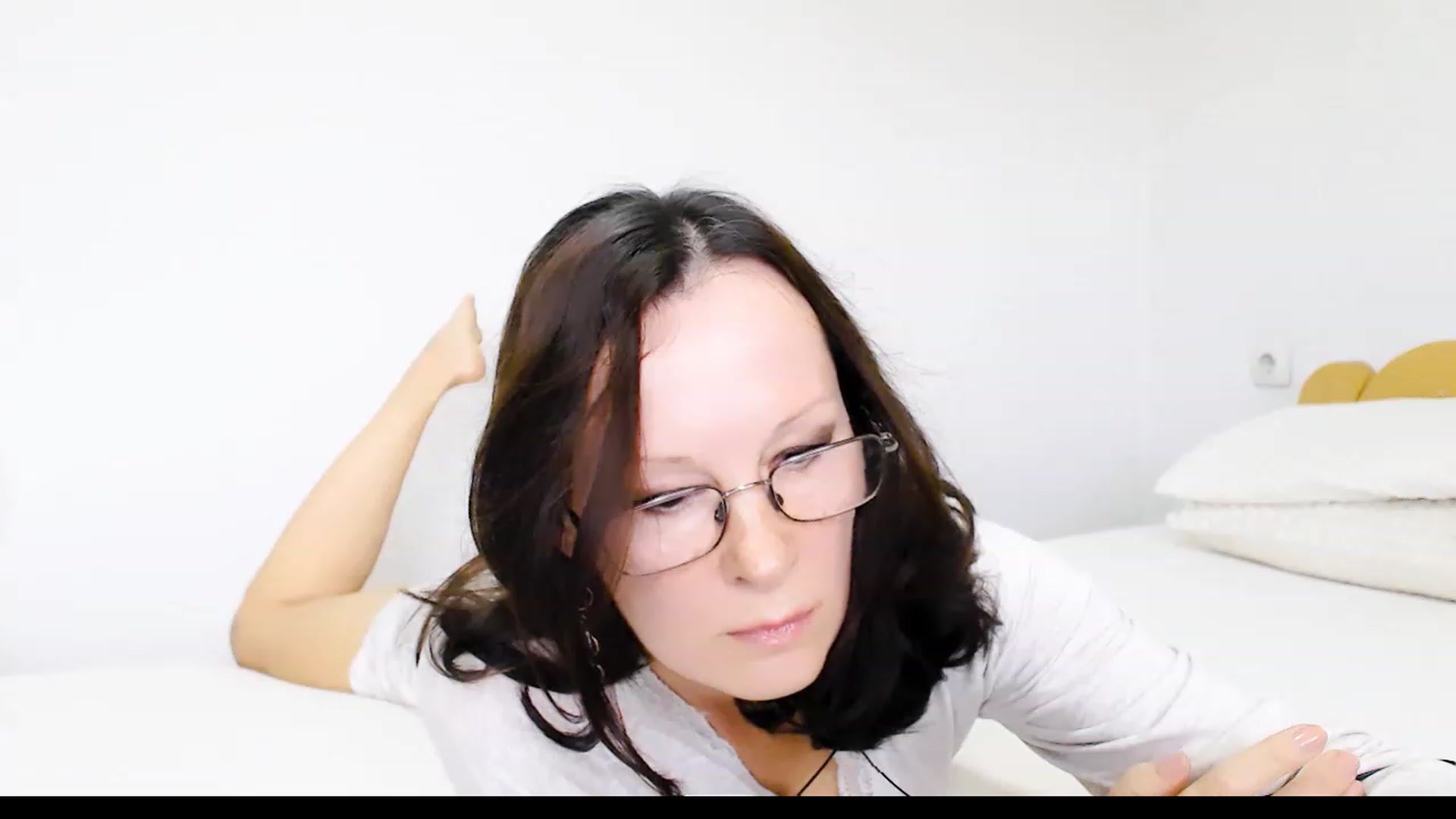Gallery image thumbnail from Vanillawin's myfreecams stream on, 12/23/2023, 13:57 image 5 of 20