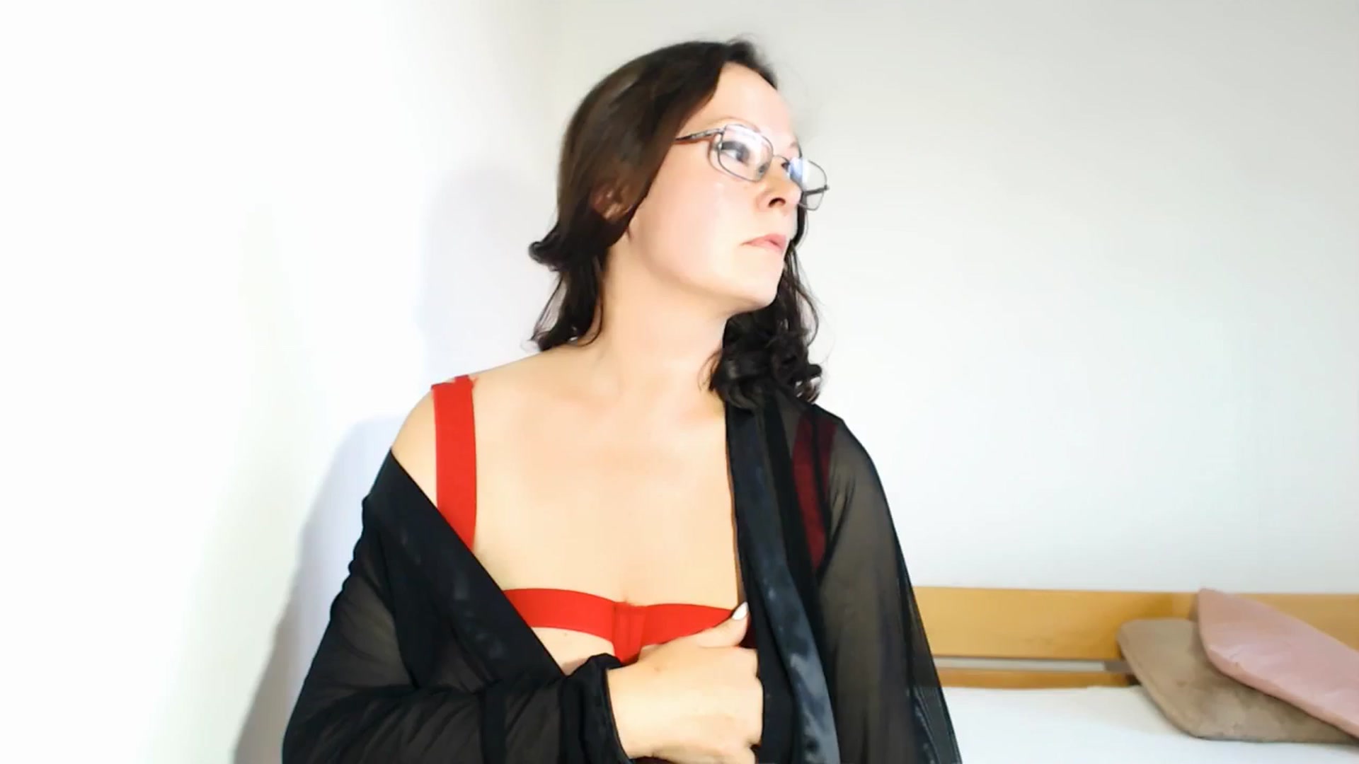 Gallery image thumbnail from Vanillawin's myfreecams stream on, 10/20/2024, 12:29 image 18 of 20