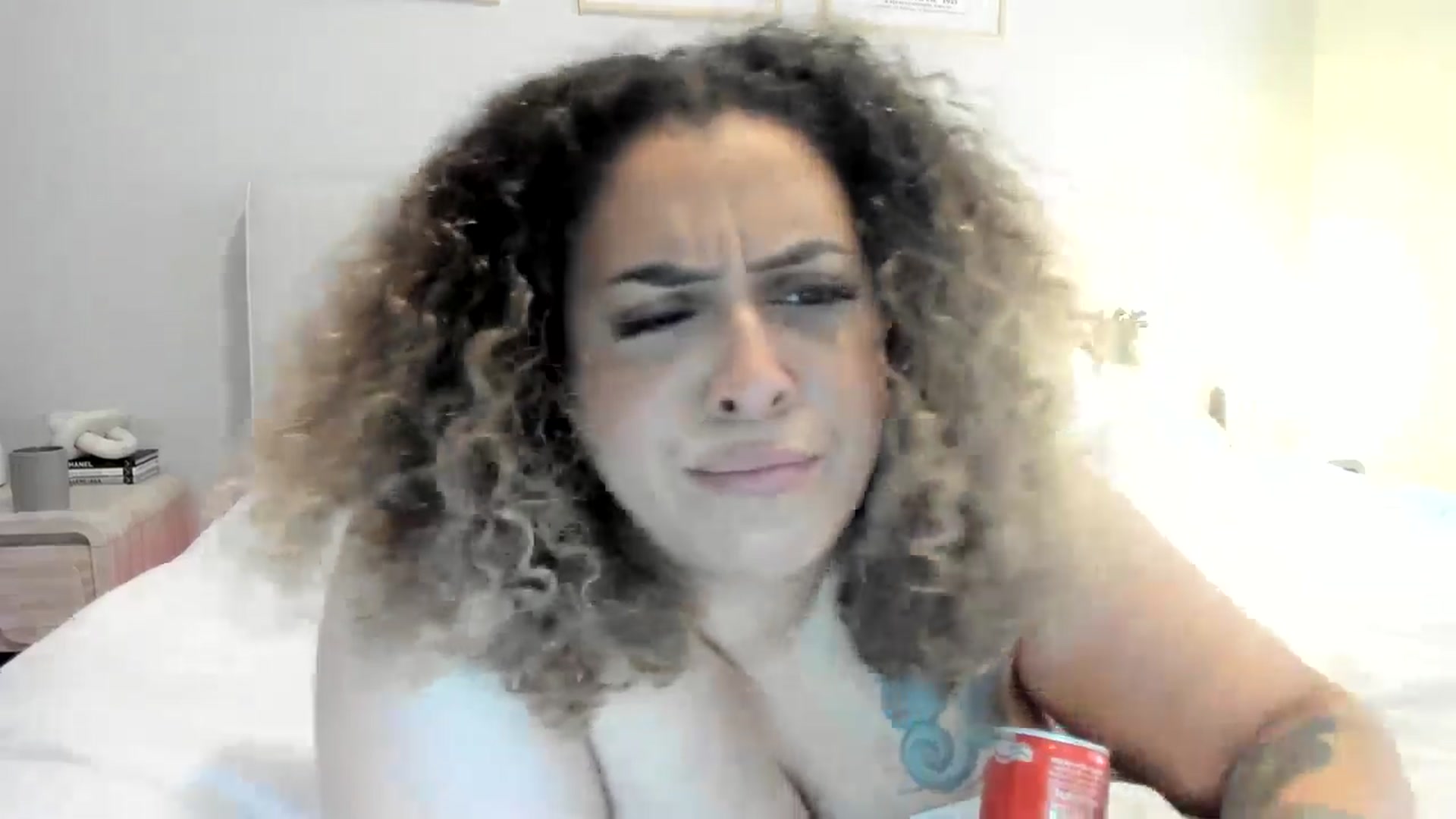 Gallery image thumbnail from VanityKaine's myfreecams stream on, 11/20/2024, 22:00 image 13 of 20
