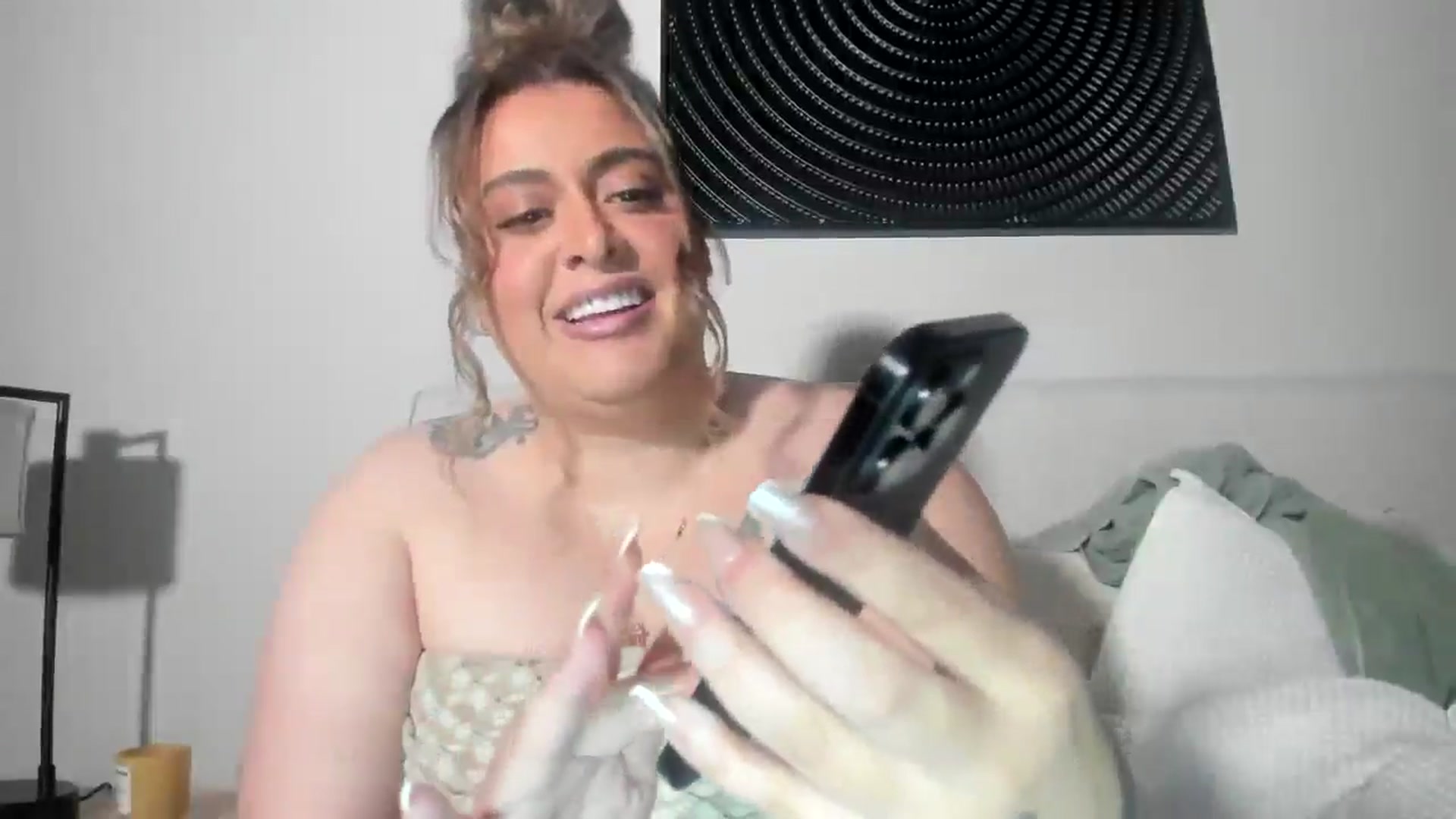 Gallery image thumbnail from VanityKaine's myfreecams stream on, 07/08/2025, 14:26 image 9 of 20