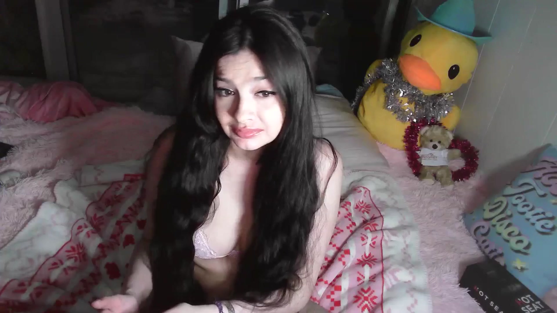 Gallery image thumbnail from VantaBee's myfreecams stream on, 02/14/2026, 06:33 image 16 of 20
