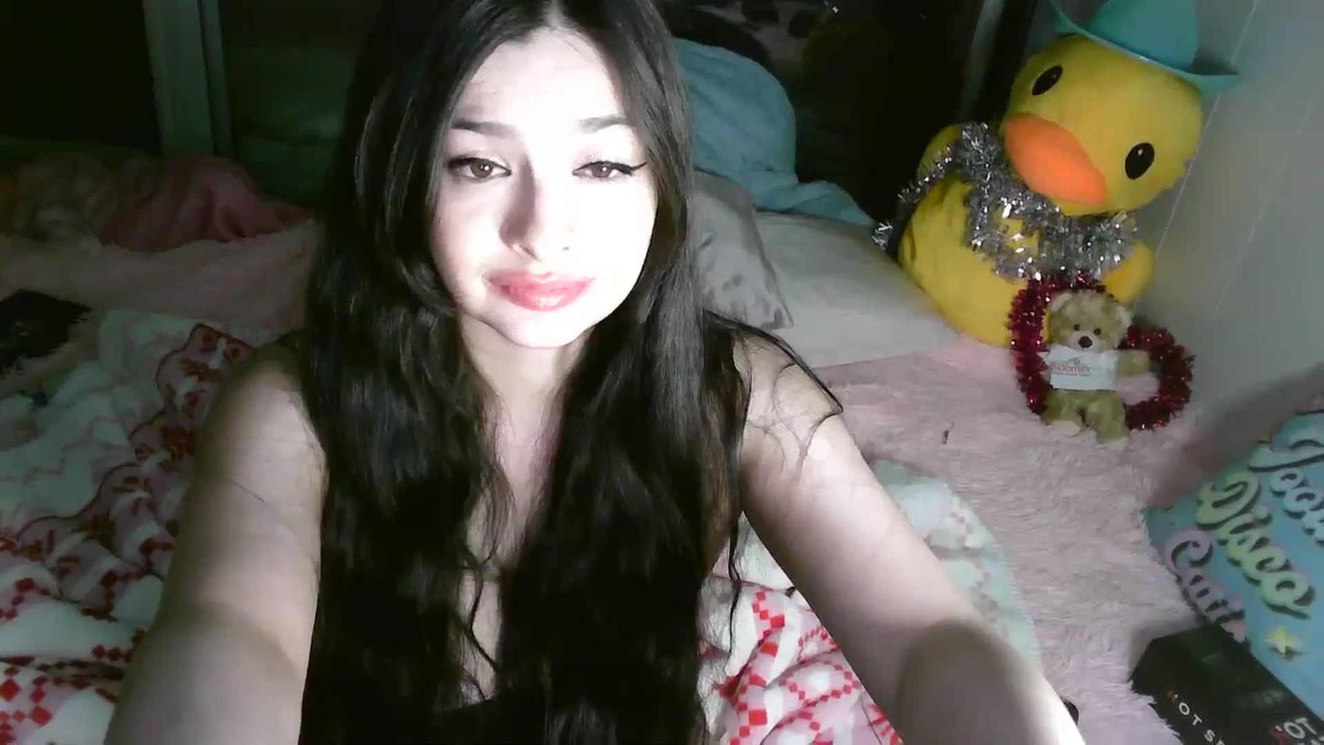 Gallery image thumbnail from VantaBee's myfreecams stream on, 02/14/2026, 06:33 image 19 of 20