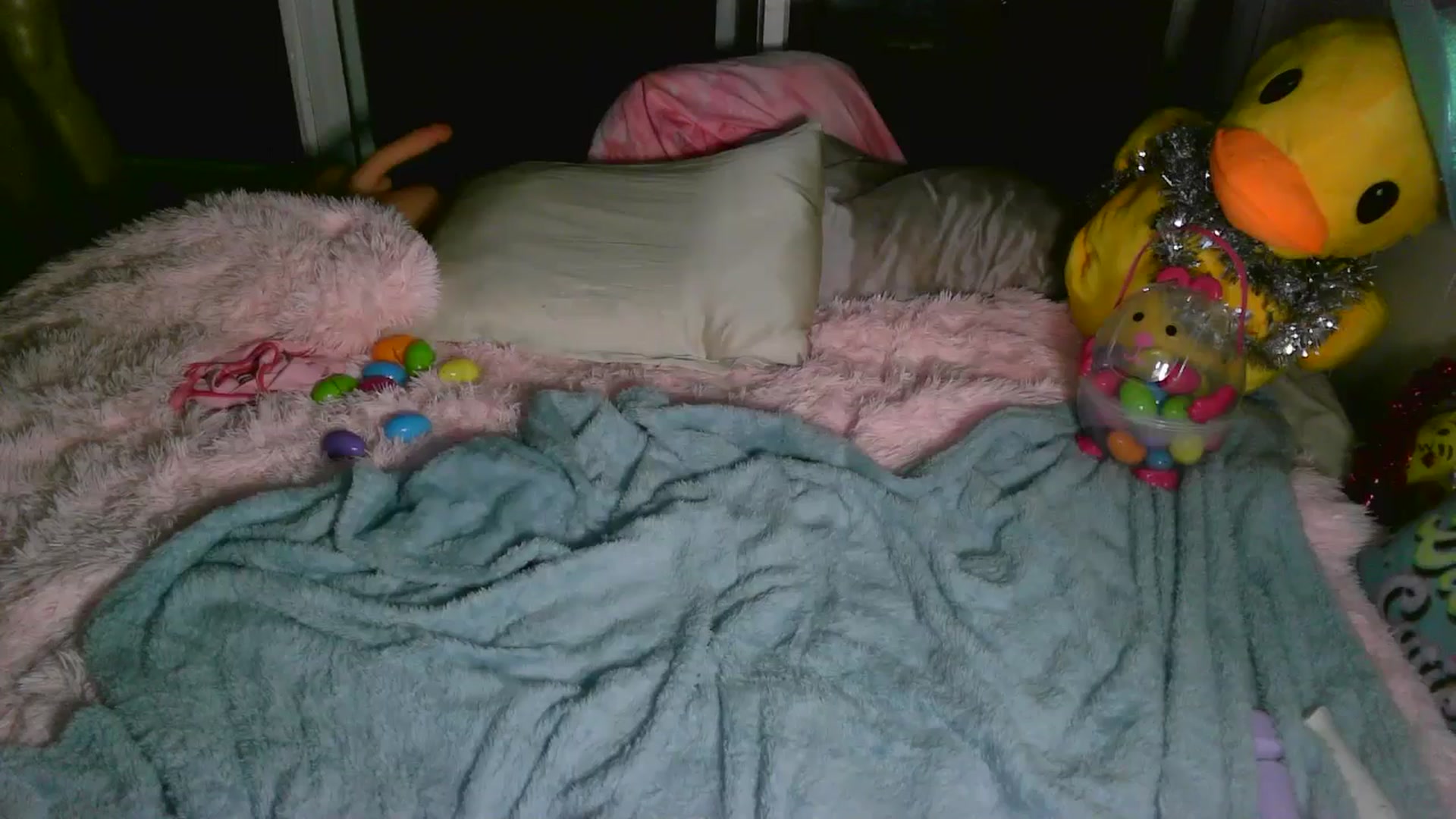 Gallery image thumbnail from VantaBee's myfreecams stream on, 04/04/2026, 06:07 image 16 of 20