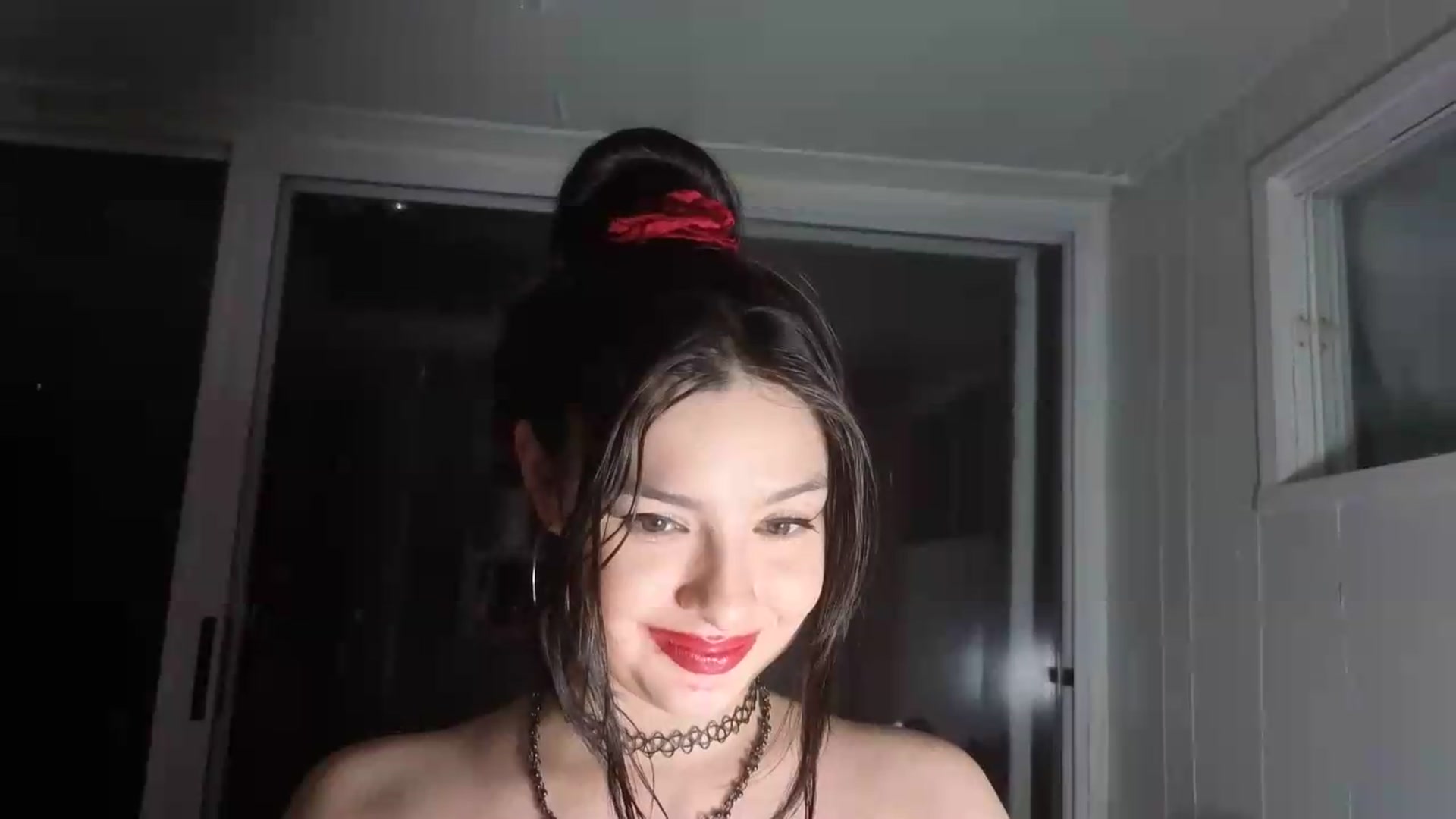 Gallery image thumbnail from VantaBee's myfreecams stream on, 05/16/2026, 06:01 image 19 of 20