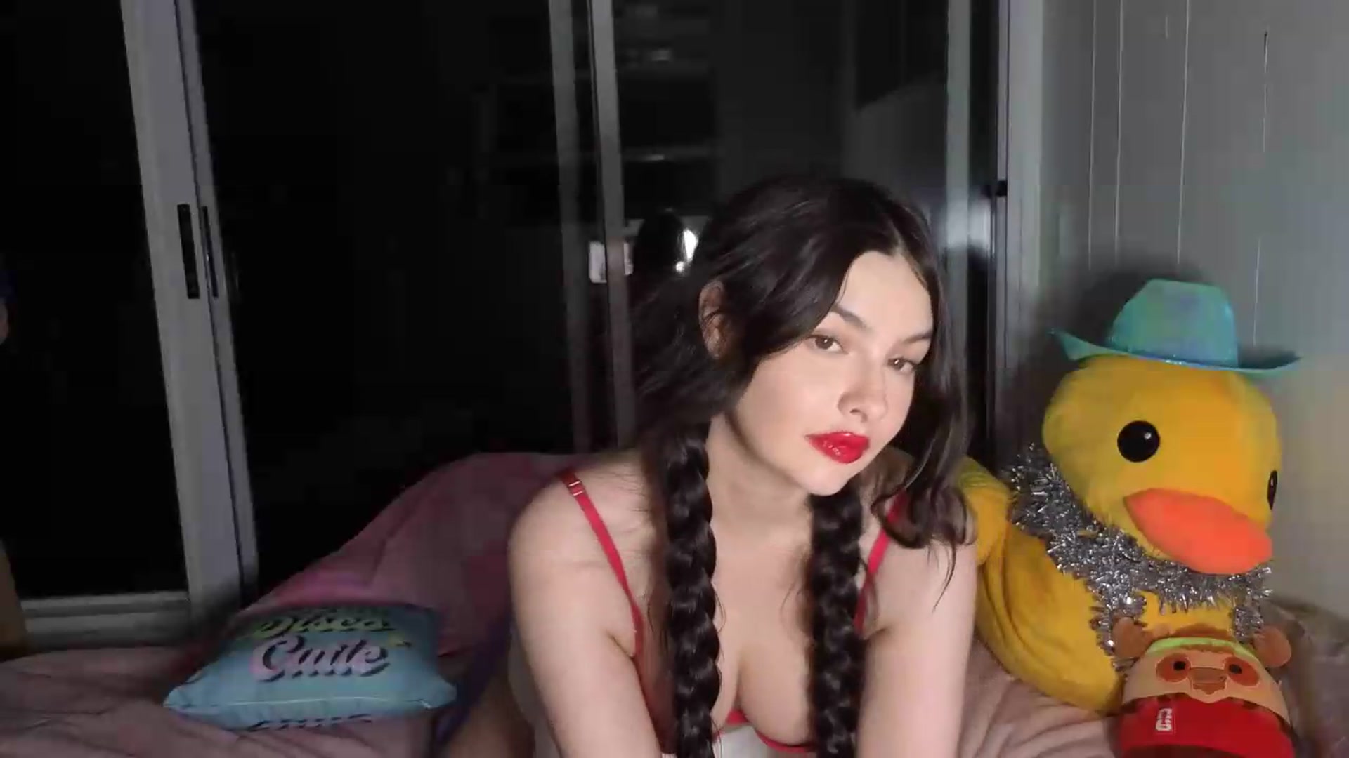 Gallery image thumbnail from VantaBee's myfreecams stream on, 07/04/2026, 06:29 image 6 of 20