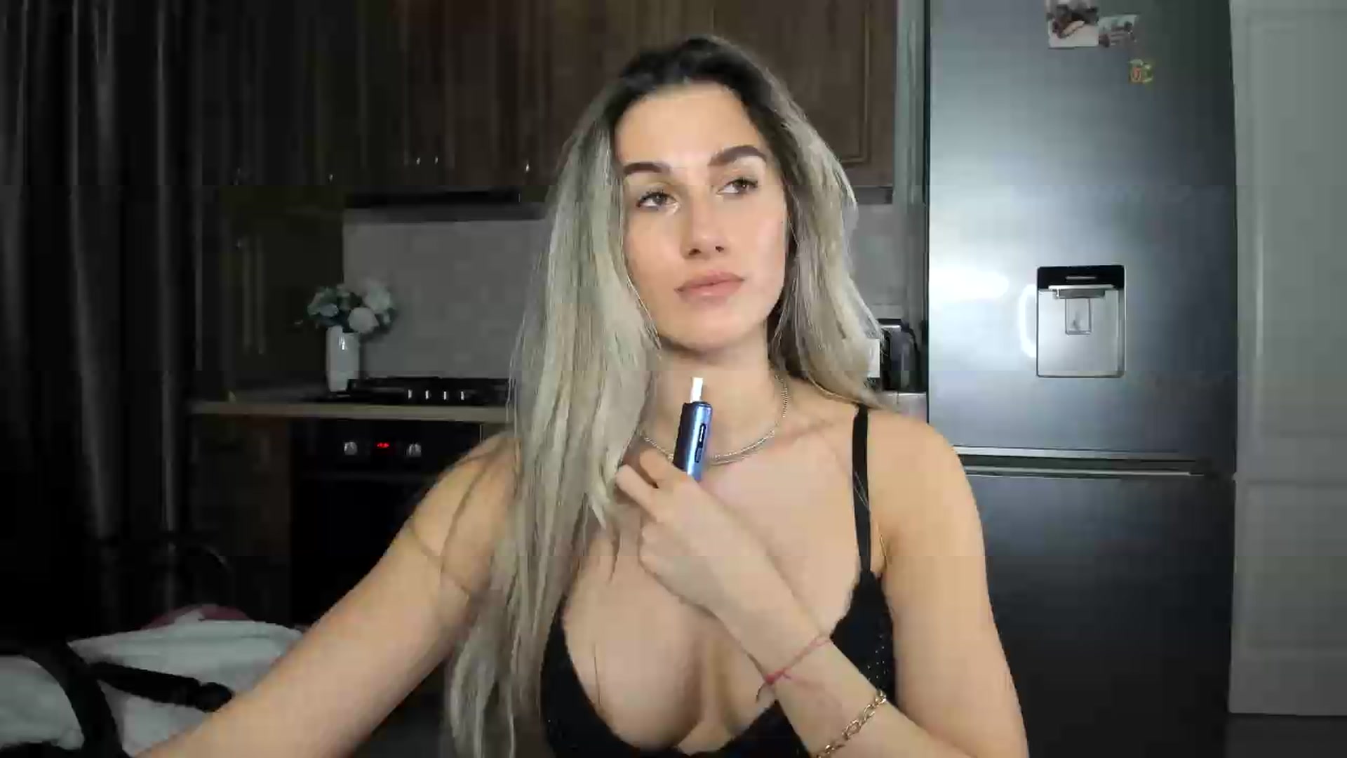 Gallery image thumbnail from VanyaMavren's myfreecams stream on, 08/19/2026, 23:05 image 1 of 20