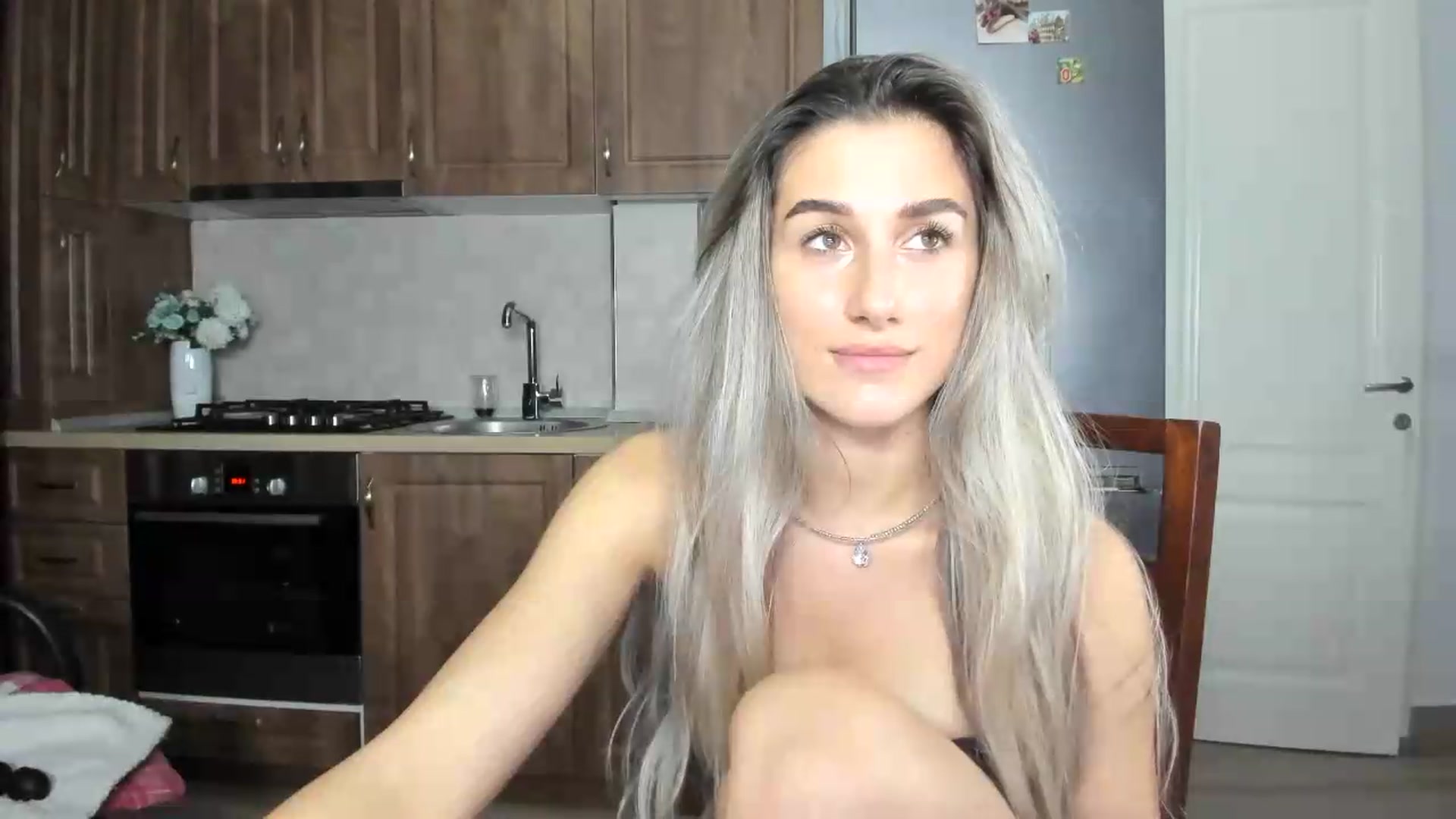 Gallery image thumbnail from VanyaMavren's myfreecams stream on, 08/20/2026, 24:05 image 20 of 20