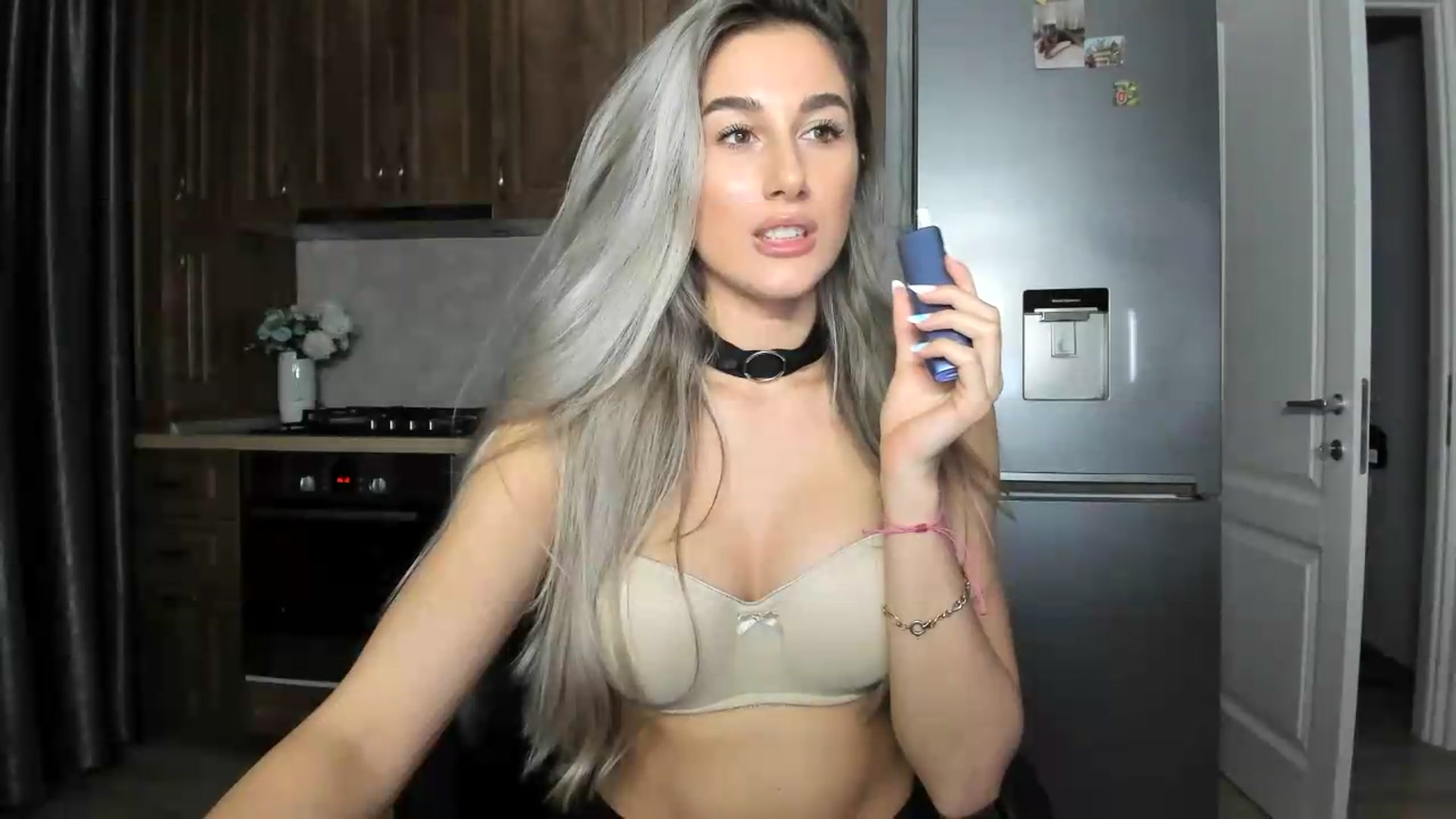 Gallery image thumbnail from VanyaMavren's myfreecams stream on, 08/20/2026, 19:49 image 8 of 20