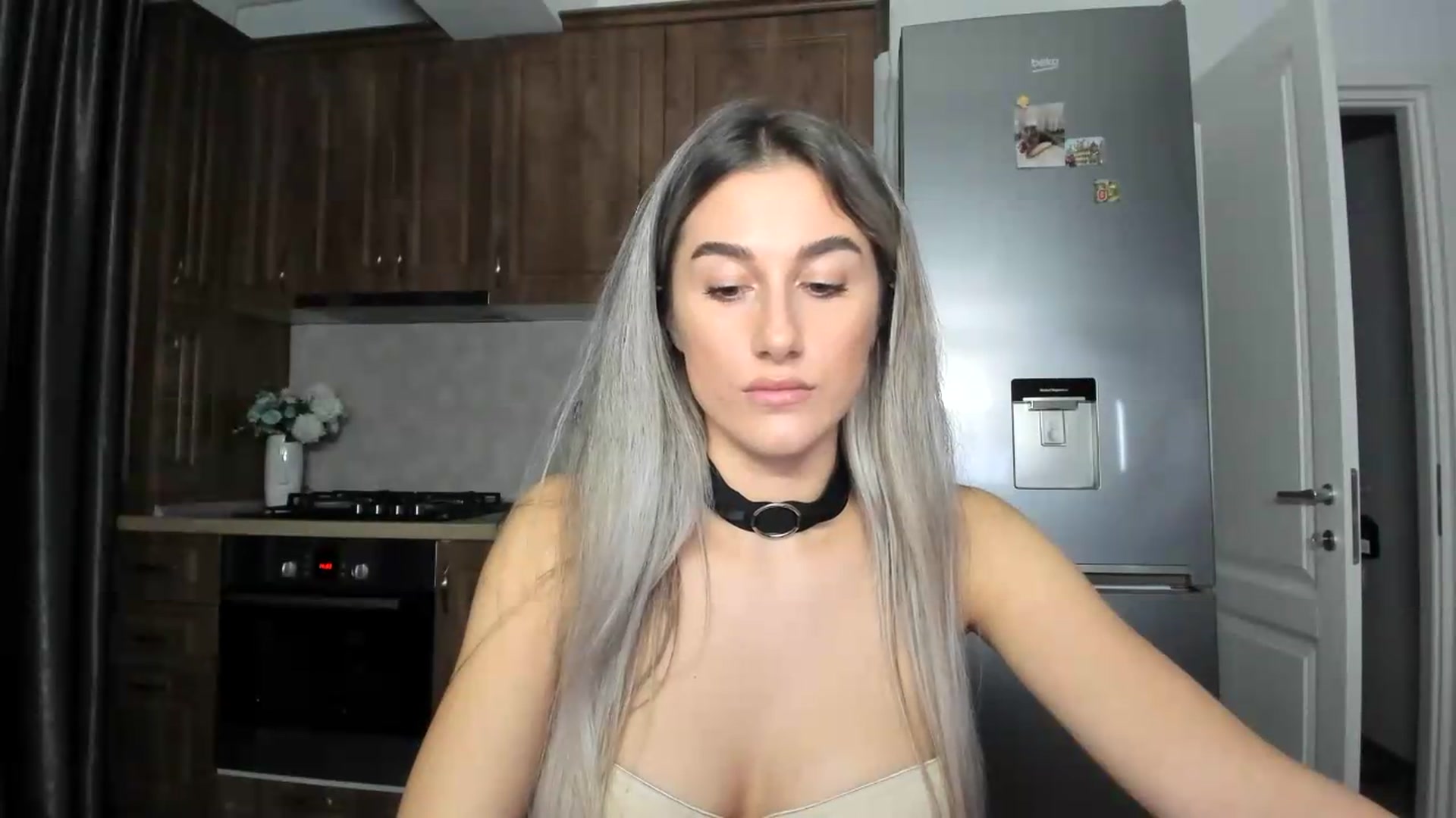Gallery image thumbnail from VanyaMavren's myfreecams stream on, 08/20/2026, 19:49 image 3 of 20