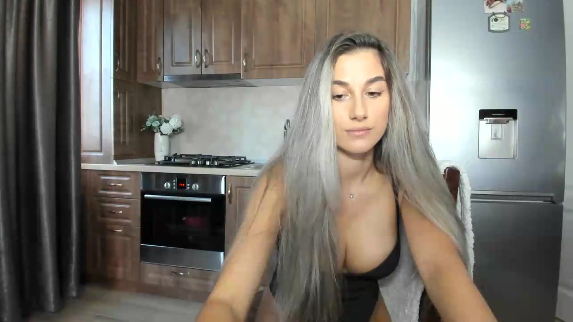 Gallery image thumbnail from VanyaMavren's myfreecams stream on, 09/04/2026, 16:35 image 19 of 20