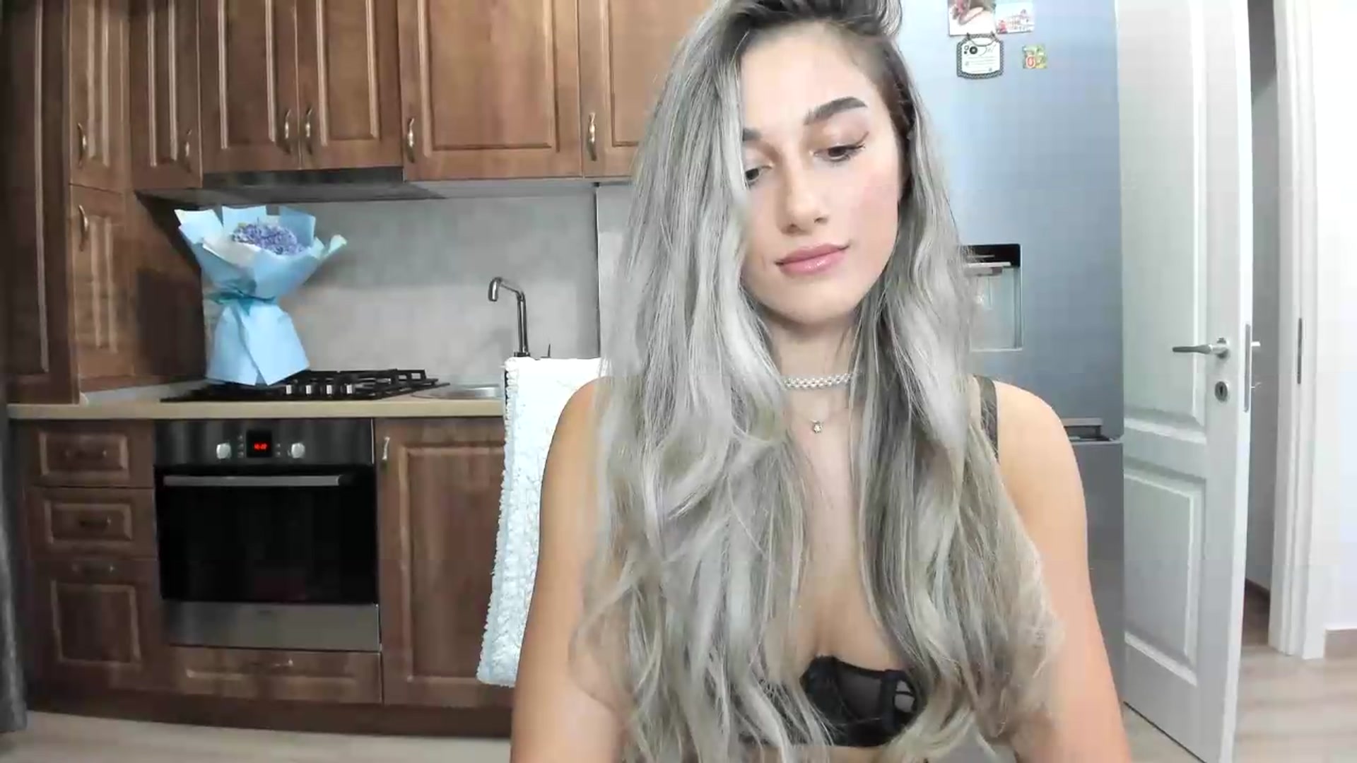 Gallery image thumbnail from VanyaMavren's myfreecams stream on, 09/09/2026, 18:37 image 19 of 20