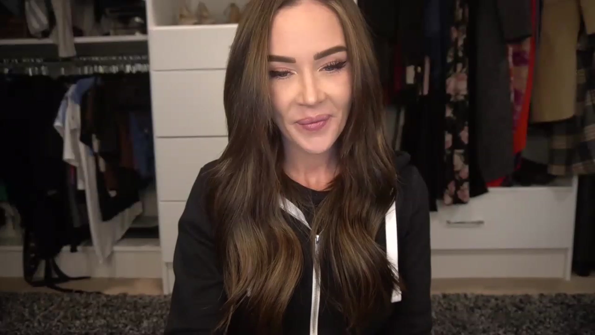Gallery image thumbnail from VapePapi's myfreecams stream on, 11/14/2022, 22:32 image 10 of 20