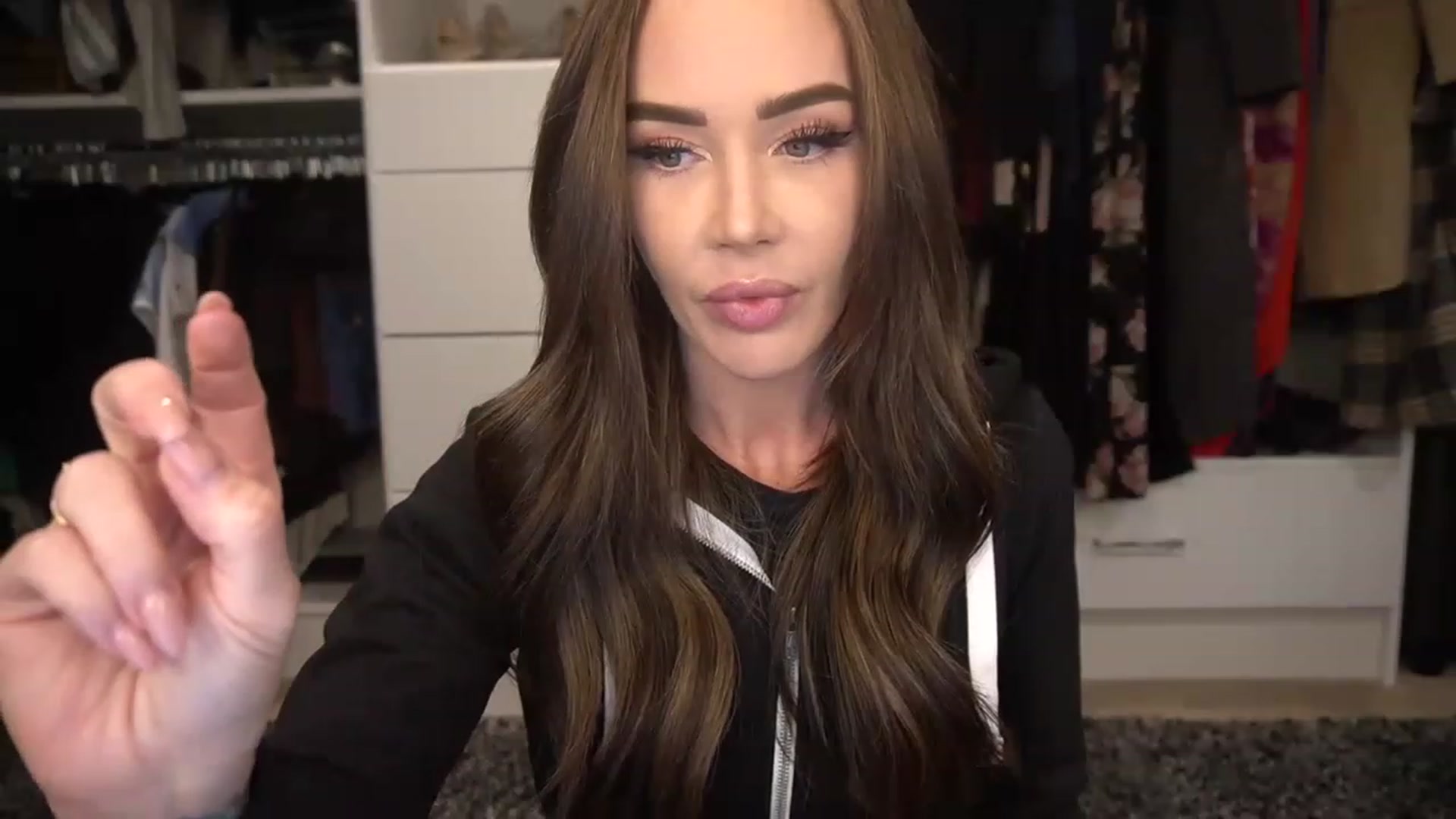 Gallery image thumbnail from VapePapi's myfreecams stream on, 11/14/2022, 22:32 image 11 of 20