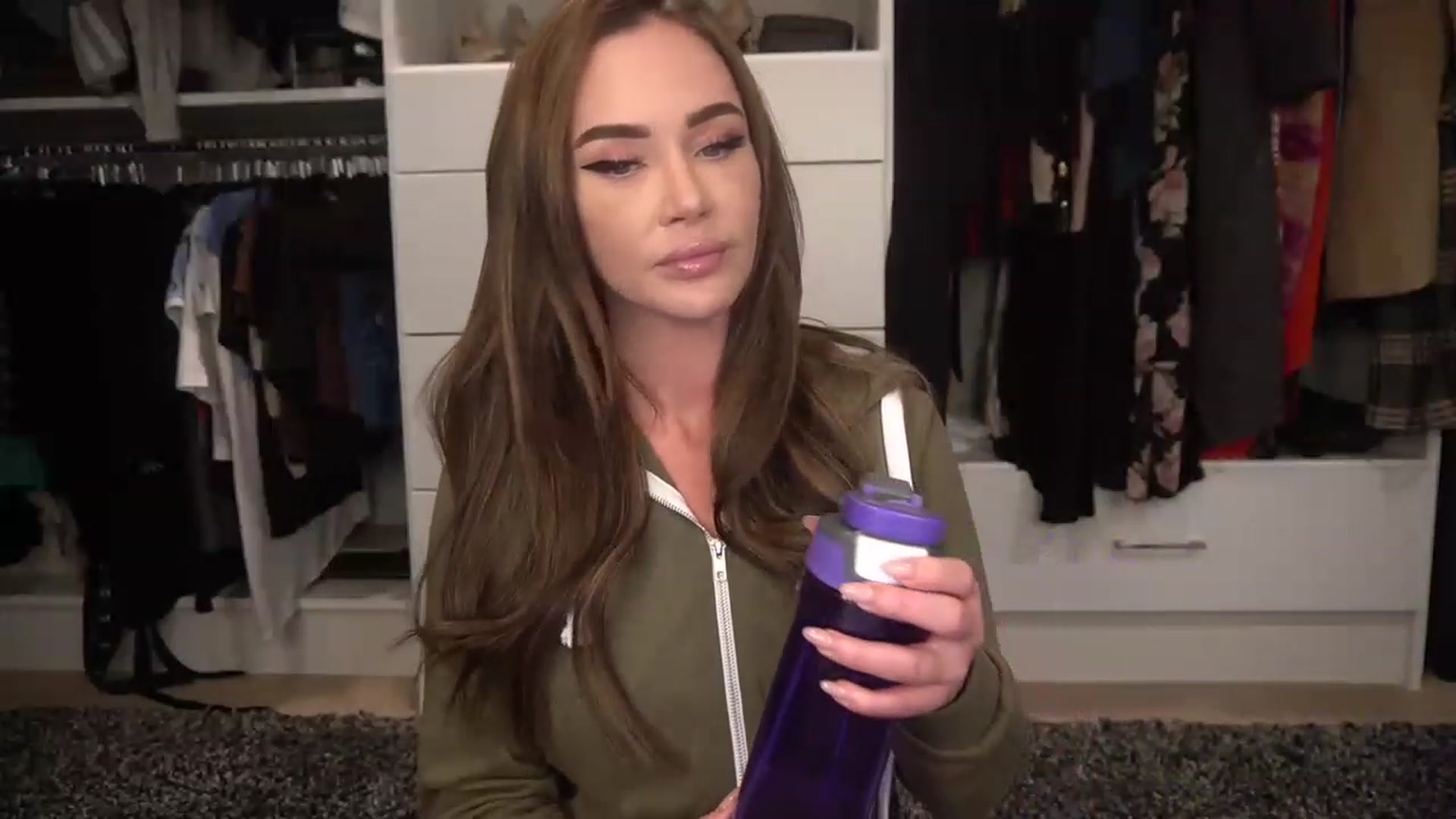 Gallery image thumbnail from VapePapi's myfreecams stream on, 11/17/2022, 23:02 image 7 of 20