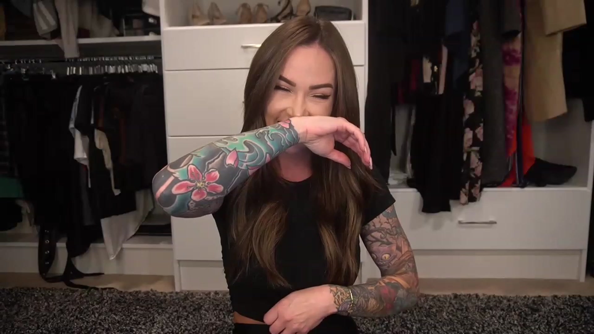 Gallery image thumbnail from VapePapi's myfreecams stream on, 11/19/2022, 24:59 image 4 of 20