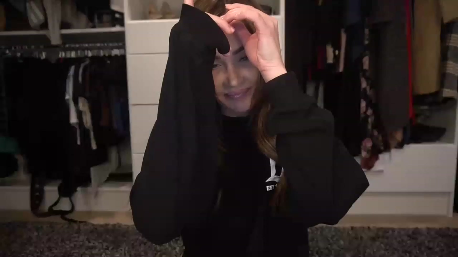 Gallery image thumbnail from VapePapi's myfreecams stream on, 11/21/2022, 22:56 image 6 of 20