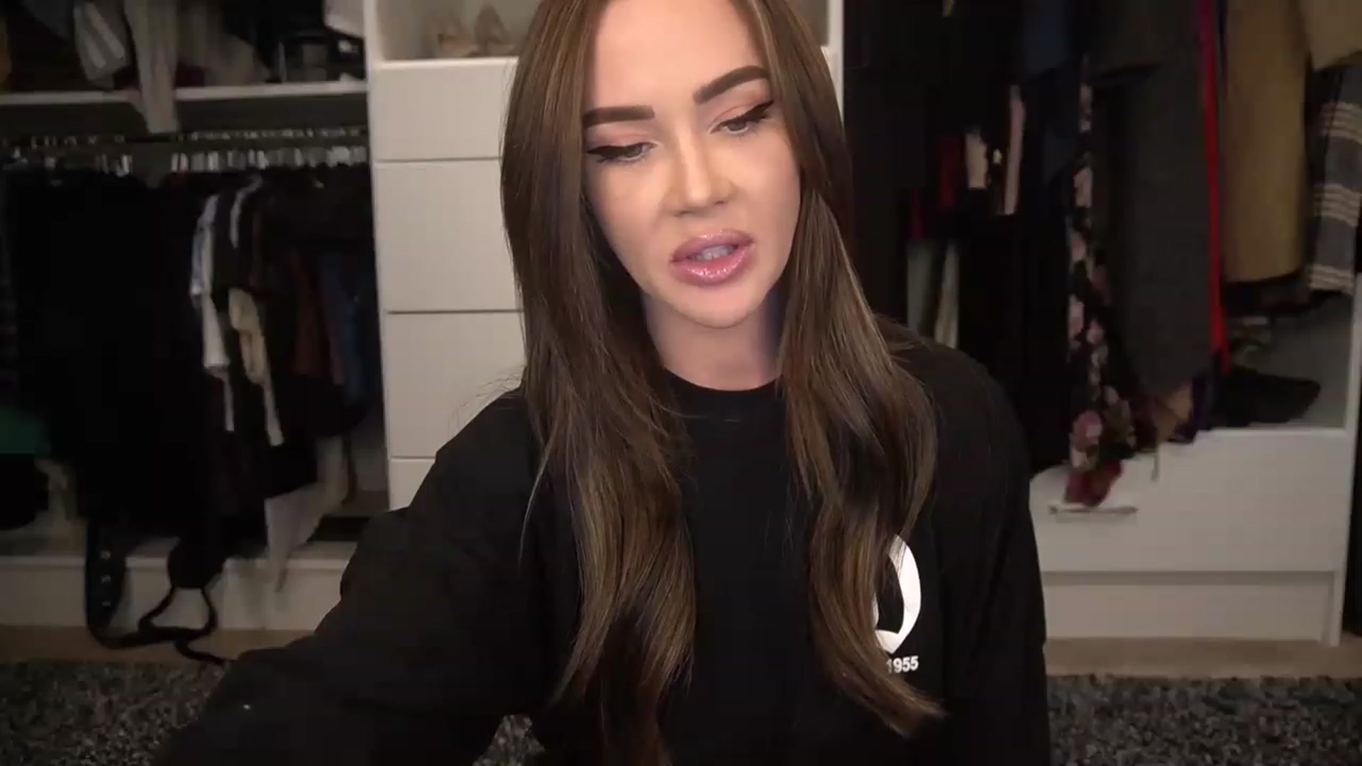 Gallery image thumbnail from VapePapi's myfreecams stream on, 11/22/2022, 01:39 image 15 of 20