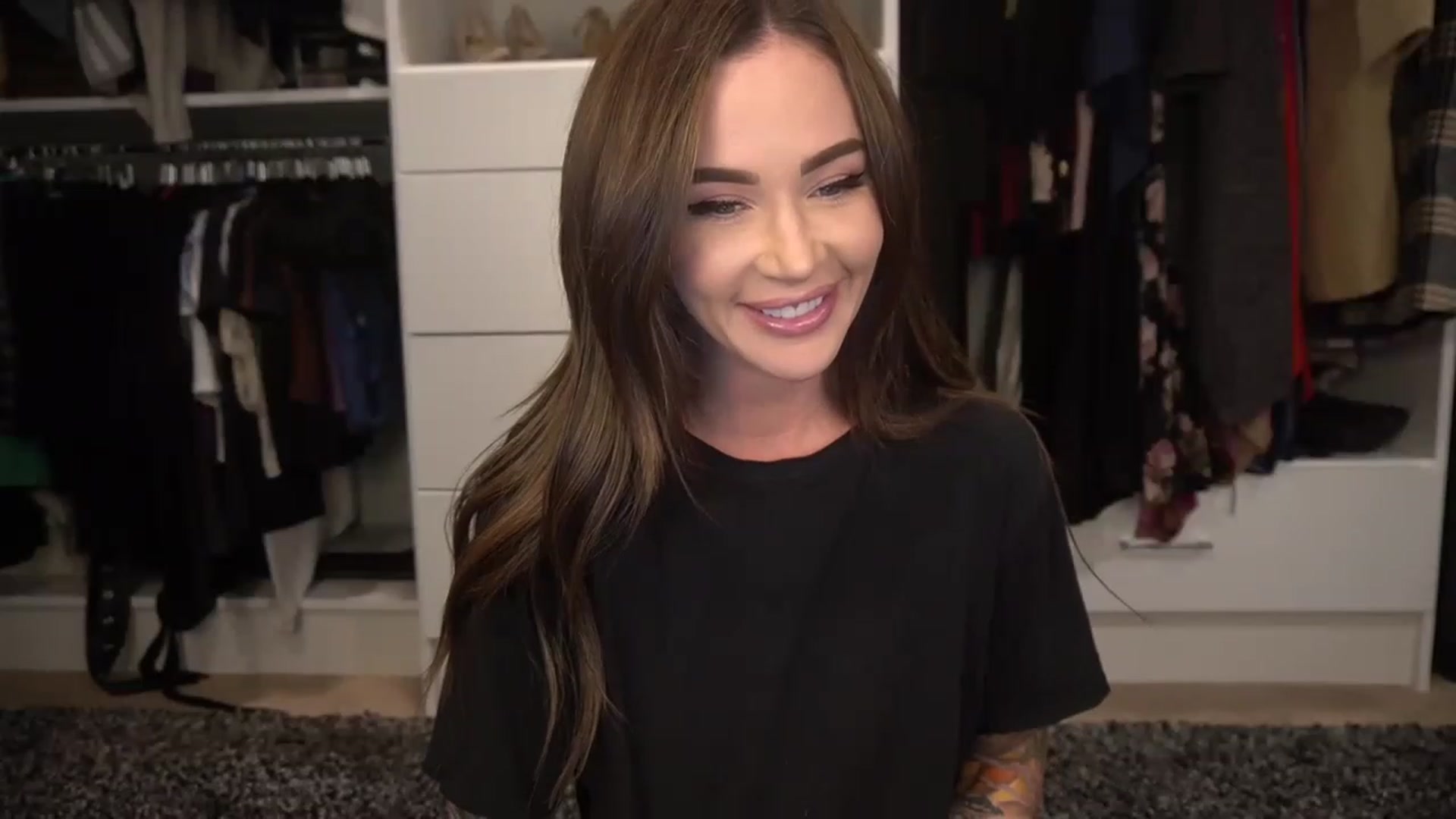 Gallery image thumbnail from VapePapi's myfreecams stream on, 12/01/2022, 08:13 image 13 of 20
