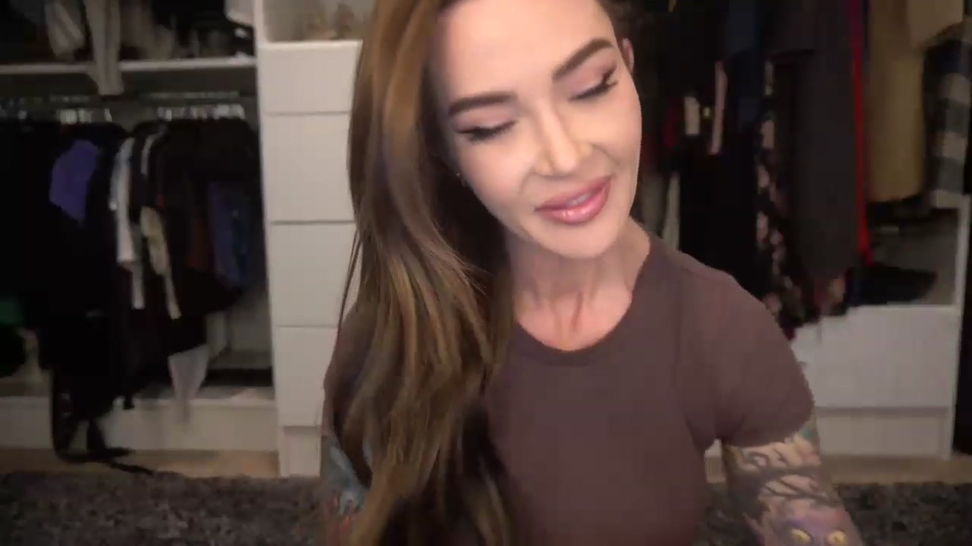 Gallery image thumbnail from VapePapi's myfreecams stream on, 11/24/2022, 21:54 image 10 of 20