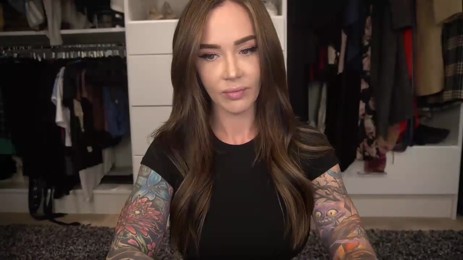 Gallery image thumbnail from VapePapi's myfreecams stream on, 11/28/2022, 23:00 image 19 of 20