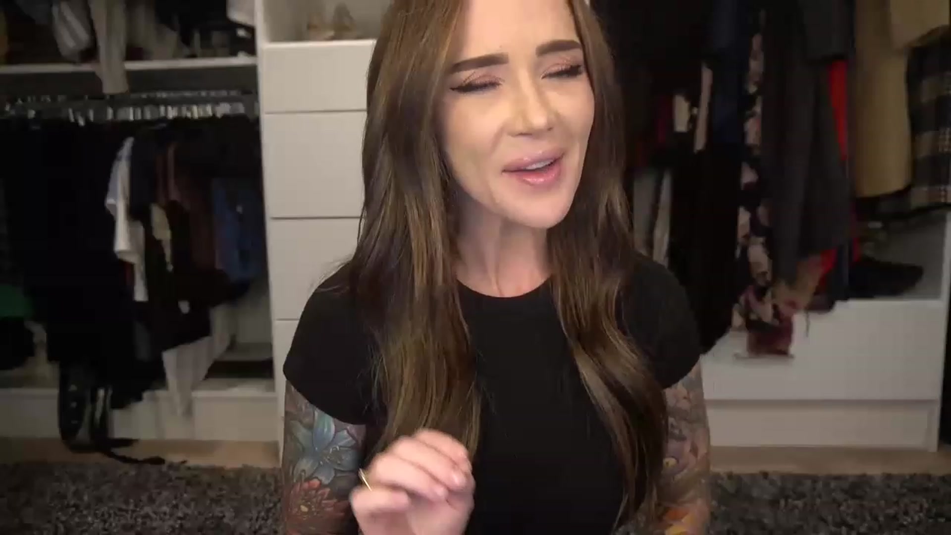 Gallery image thumbnail from VapePapi's myfreecams stream on, 11/28/2022, 23:00 image 13 of 20