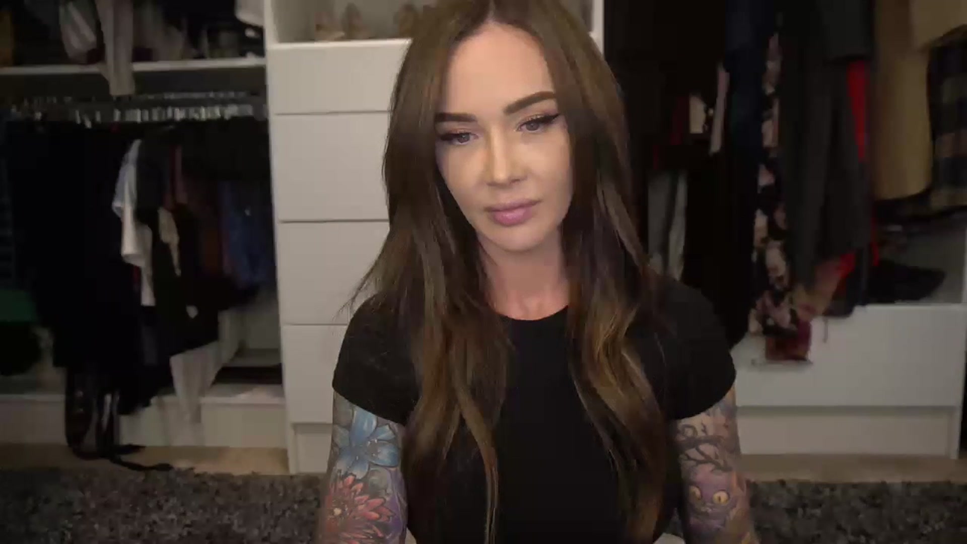 Gallery image thumbnail from VapePapi's myfreecams stream on, 11/29/2022, 01:44 image 18 of 20