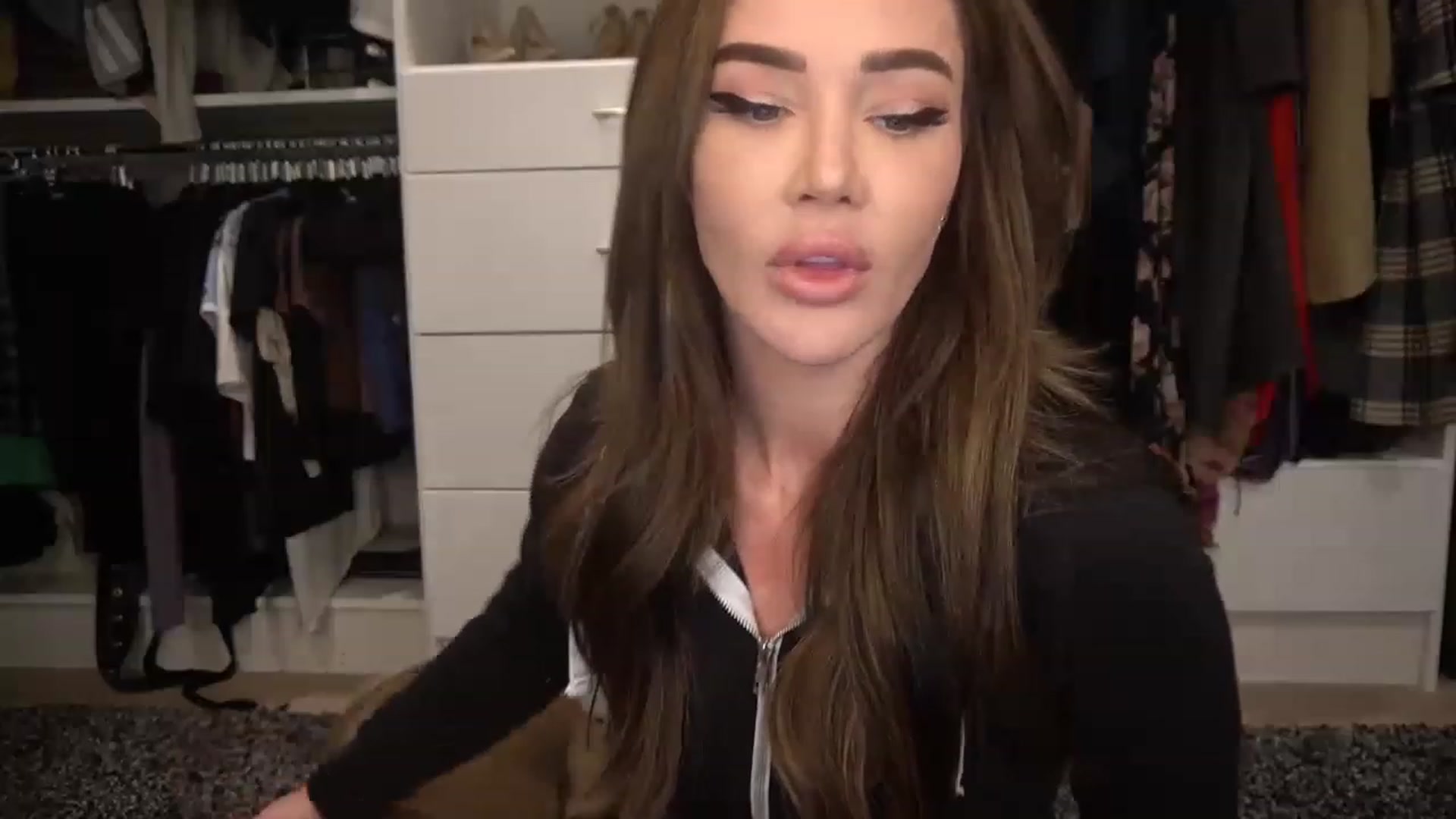 Gallery image thumbnail from VapePapi's myfreecams stream on, 12/04/2022, 20:46 image 9 of 20
