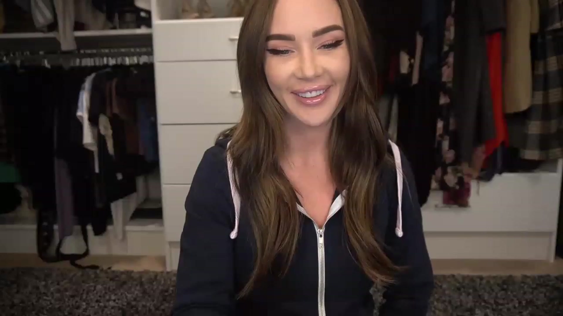 Gallery image thumbnail from VapePapi's myfreecams stream on, 12/06/2022, 23:33 image 1 of 20