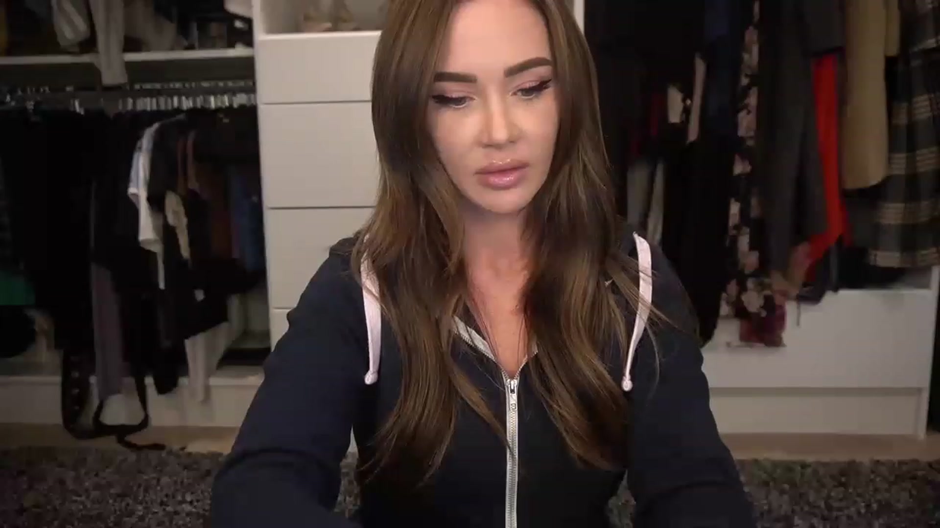 Gallery image thumbnail from VapePapi's myfreecams stream on, 12/06/2022, 23:33 image 10 of 20