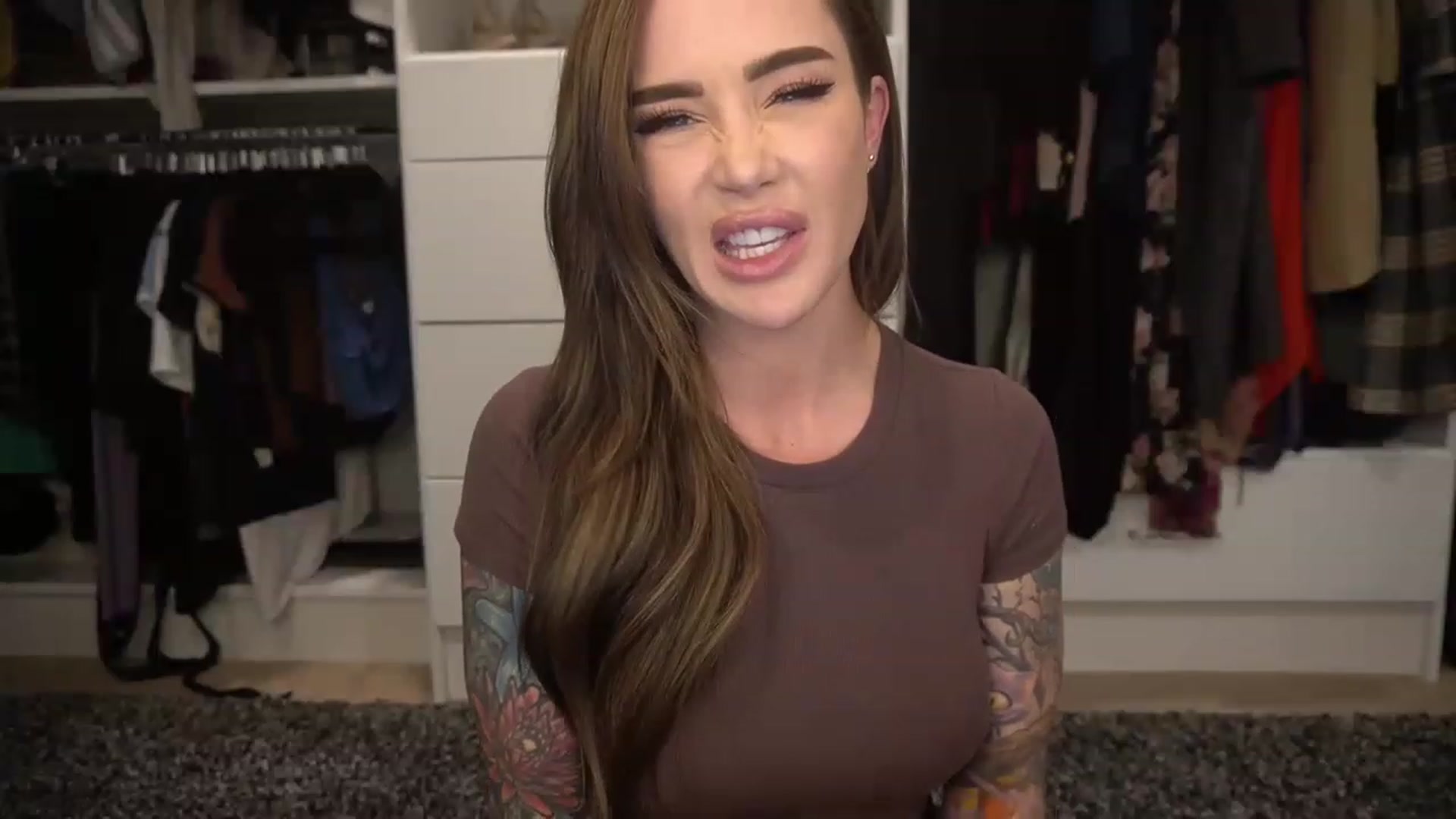 Gallery image thumbnail from VapePapi's myfreecams stream on, 12/08/2022, 23:29 image 20 of 20