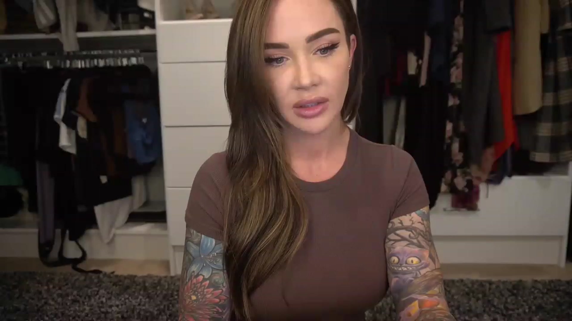 Gallery image thumbnail from VapePapi's myfreecams stream on, 12/08/2022, 23:29 image 17 of 20