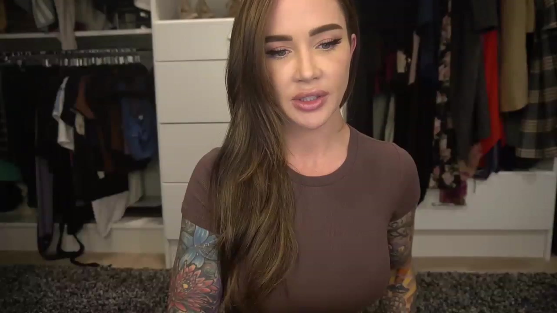 Gallery image thumbnail from VapePapi's myfreecams stream on, 12/08/2022, 23:29 image 8 of 20