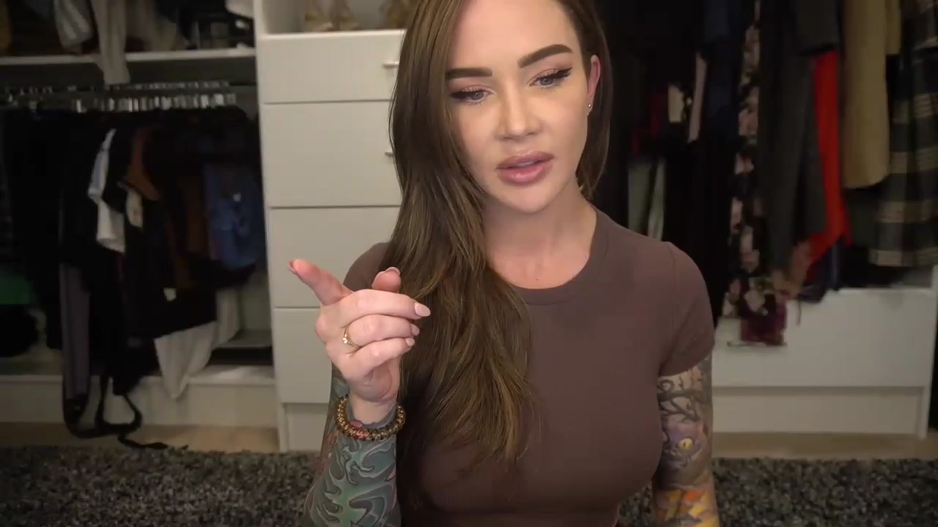 Gallery image thumbnail from VapePapi's myfreecams stream on, 12/08/2022, 23:29 image 6 of 20