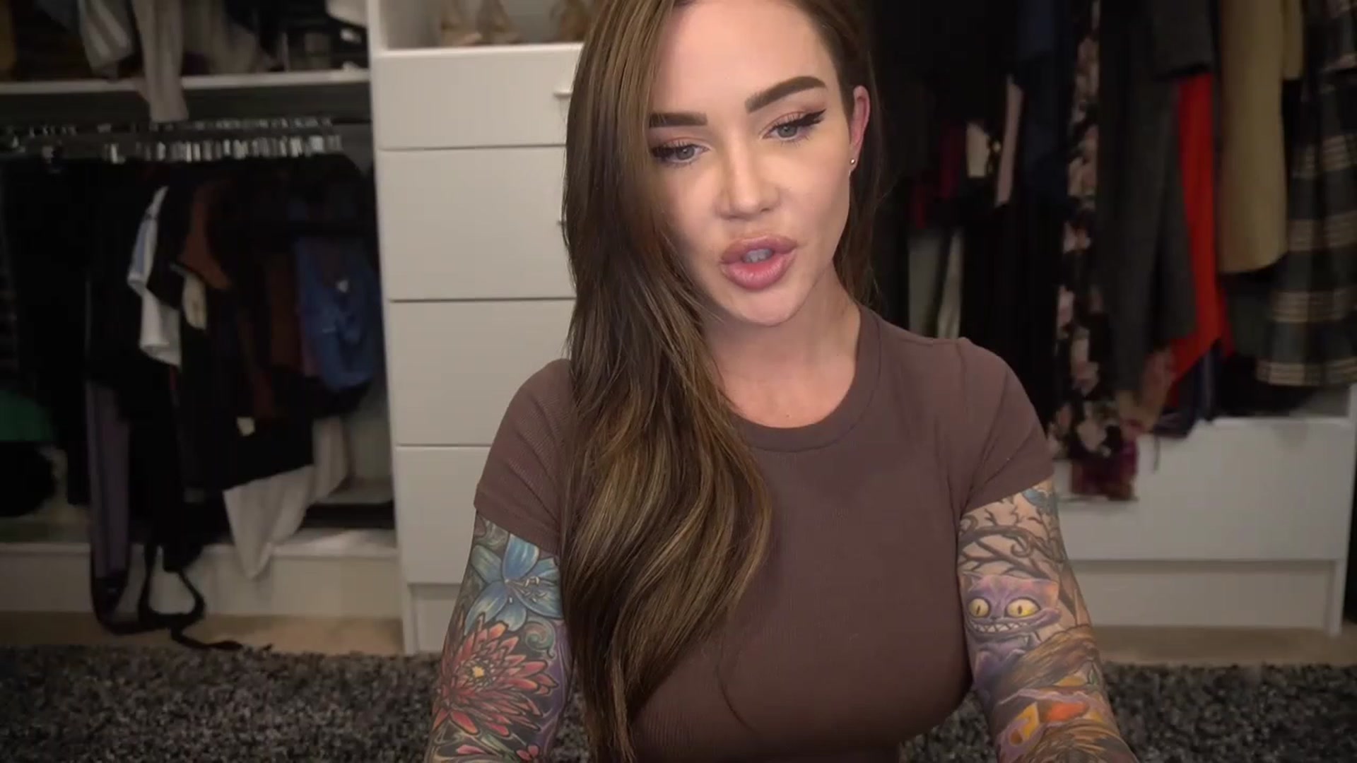 Gallery image thumbnail from VapePapi's myfreecams stream on, 12/08/2022, 23:29 image 18 of 20