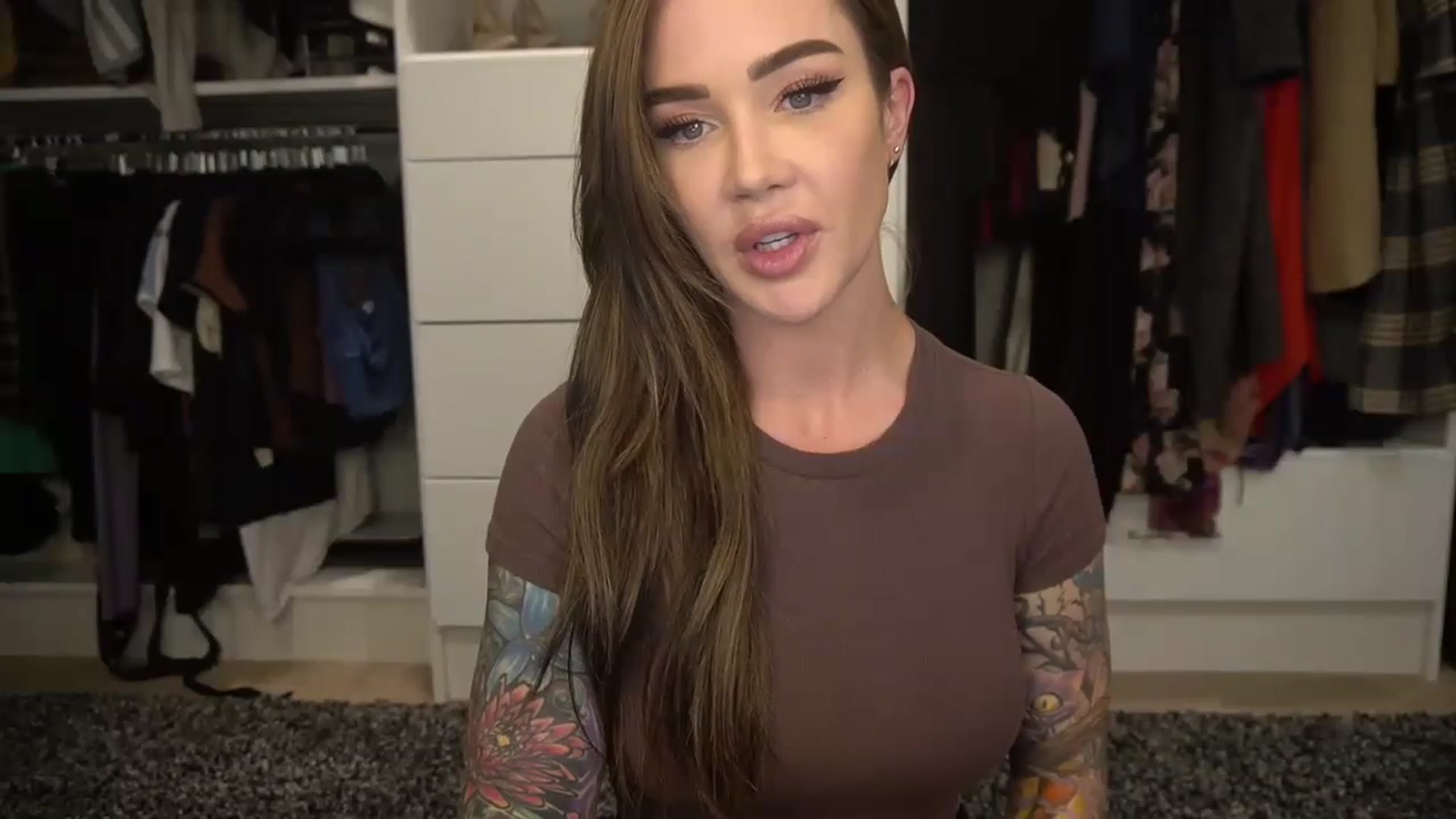 Gallery image thumbnail from VapePapi's myfreecams stream on, 12/08/2022, 23:29 image 1 of 20