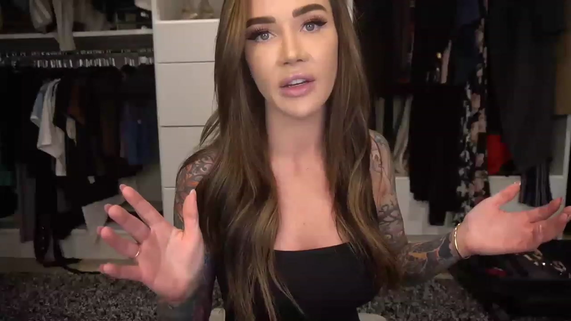 Gallery image thumbnail from VapePapi's myfreecams stream on, 12/09/2022, 21:57 image 4 of 20