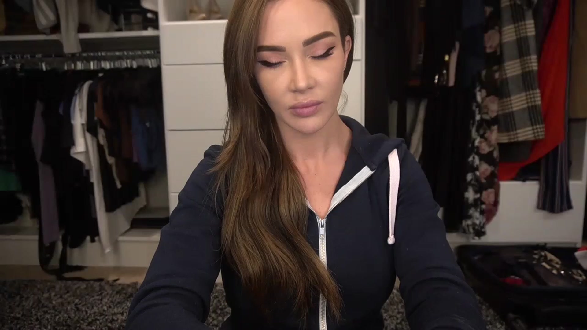 Gallery image thumbnail from VapePapi's myfreecams stream on, 12/11/2022, 20:49 image 19 of 20