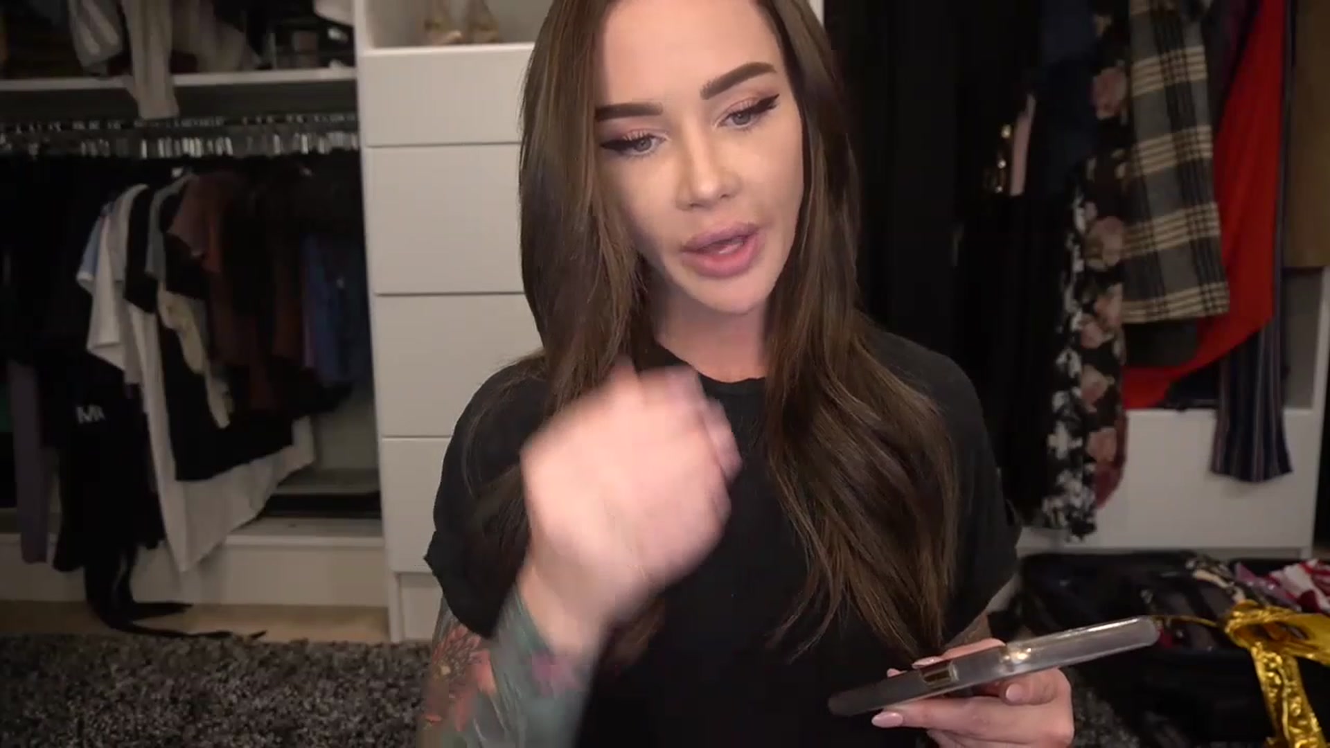 Gallery image thumbnail from VapePapi's myfreecams stream on, 12/12/2022, 23:33 image 17 of 20