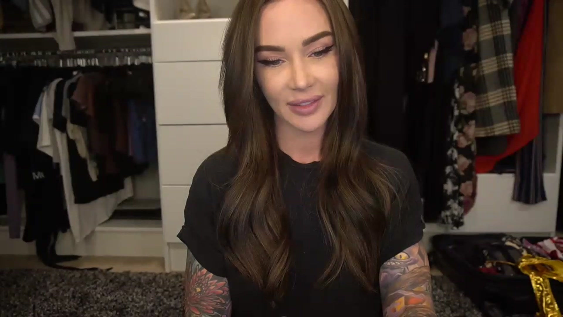 Gallery image thumbnail from VapePapi's myfreecams stream on, 12/12/2022, 23:33 image 14 of 20