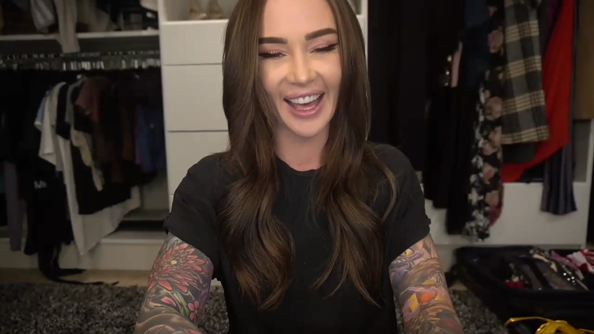 Gallery image thumbnail from VapePapi's myfreecams stream on, 12/12/2022, 23:33 image 5 of 20