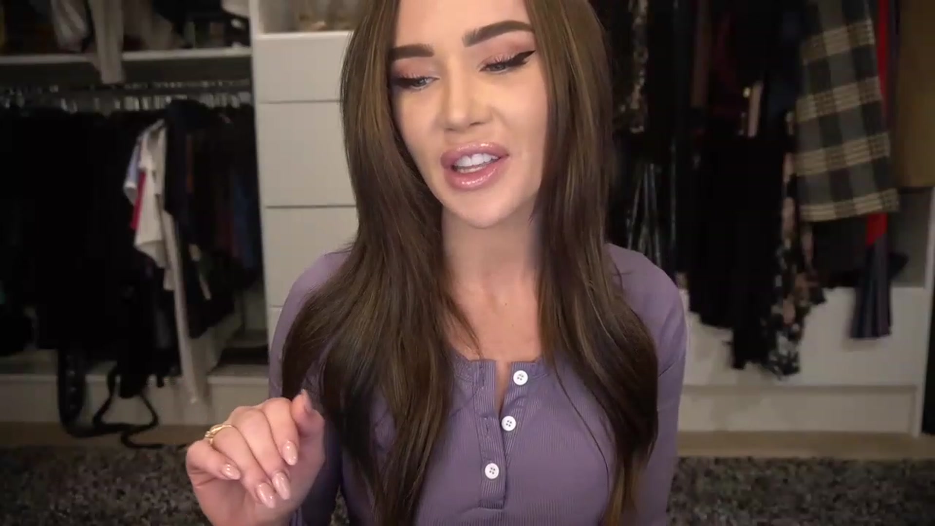 Gallery image thumbnail from VapePapi's myfreecams stream on, 12/16/2022, 23:32 image 18 of 20