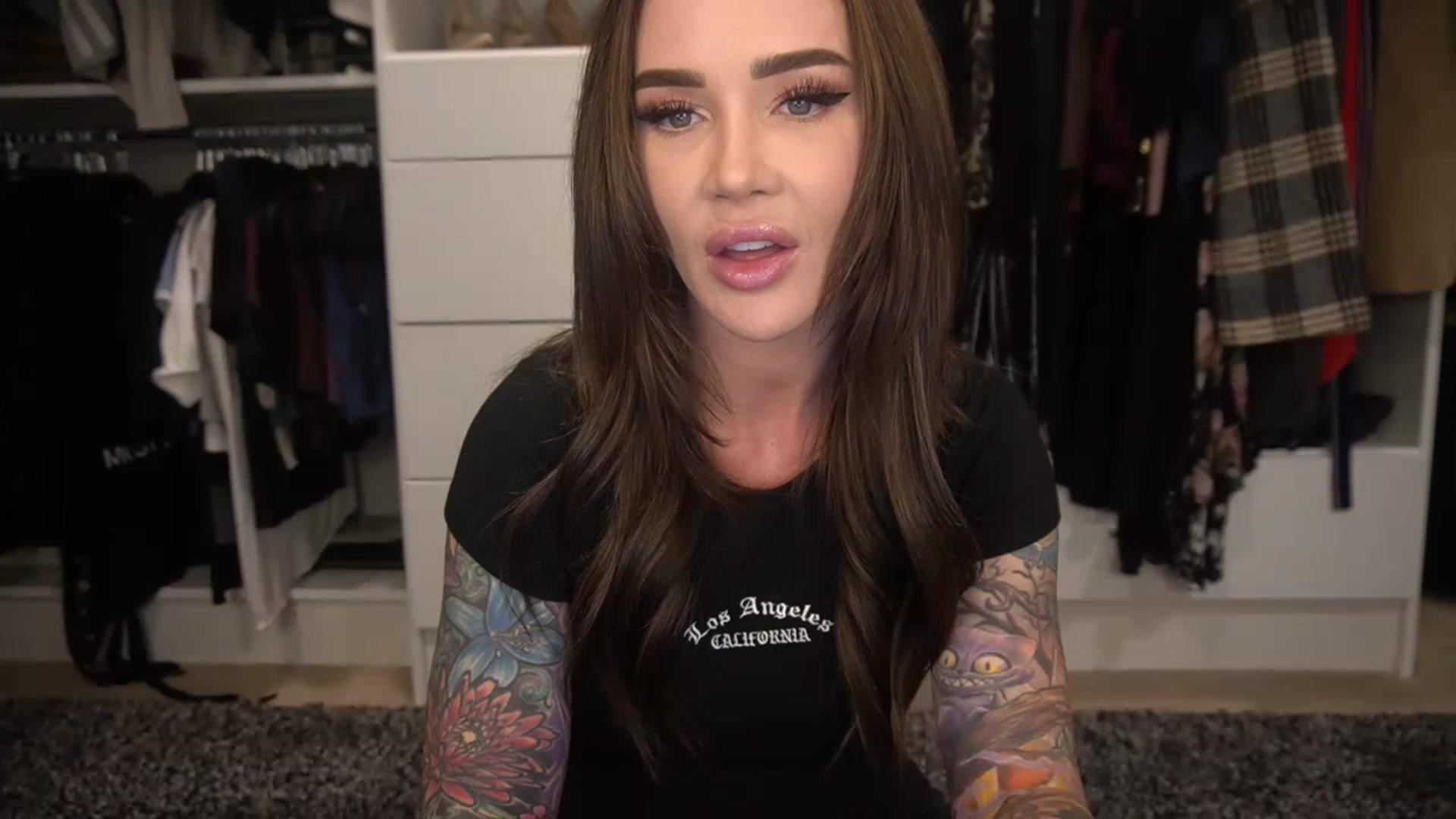 Gallery image thumbnail from VapePapi's myfreecams stream on, 12/21/2022, 01:01 image 7 of 20