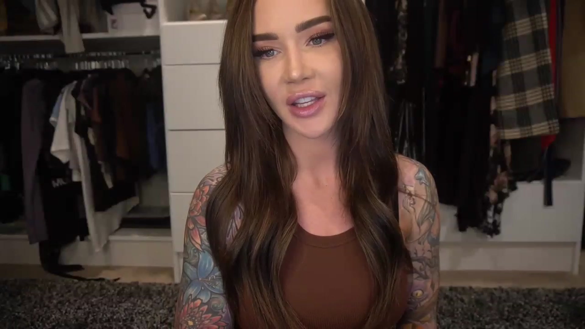 Gallery image thumbnail from VapePapi's myfreecams stream on, 12/26/2022, 23:05 image 15 of 20