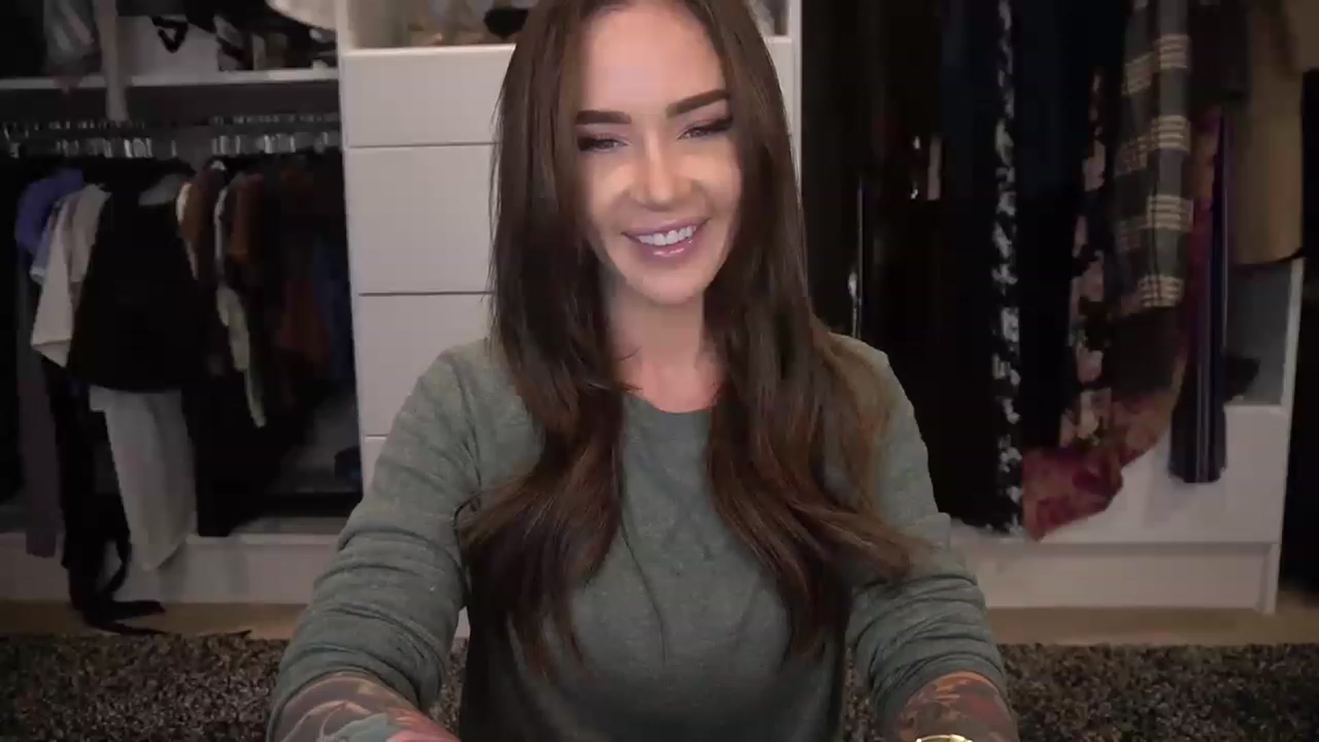 Gallery image thumbnail from VapePapi's myfreecams stream on, 01/05/2023, 23:32 image 8 of 20