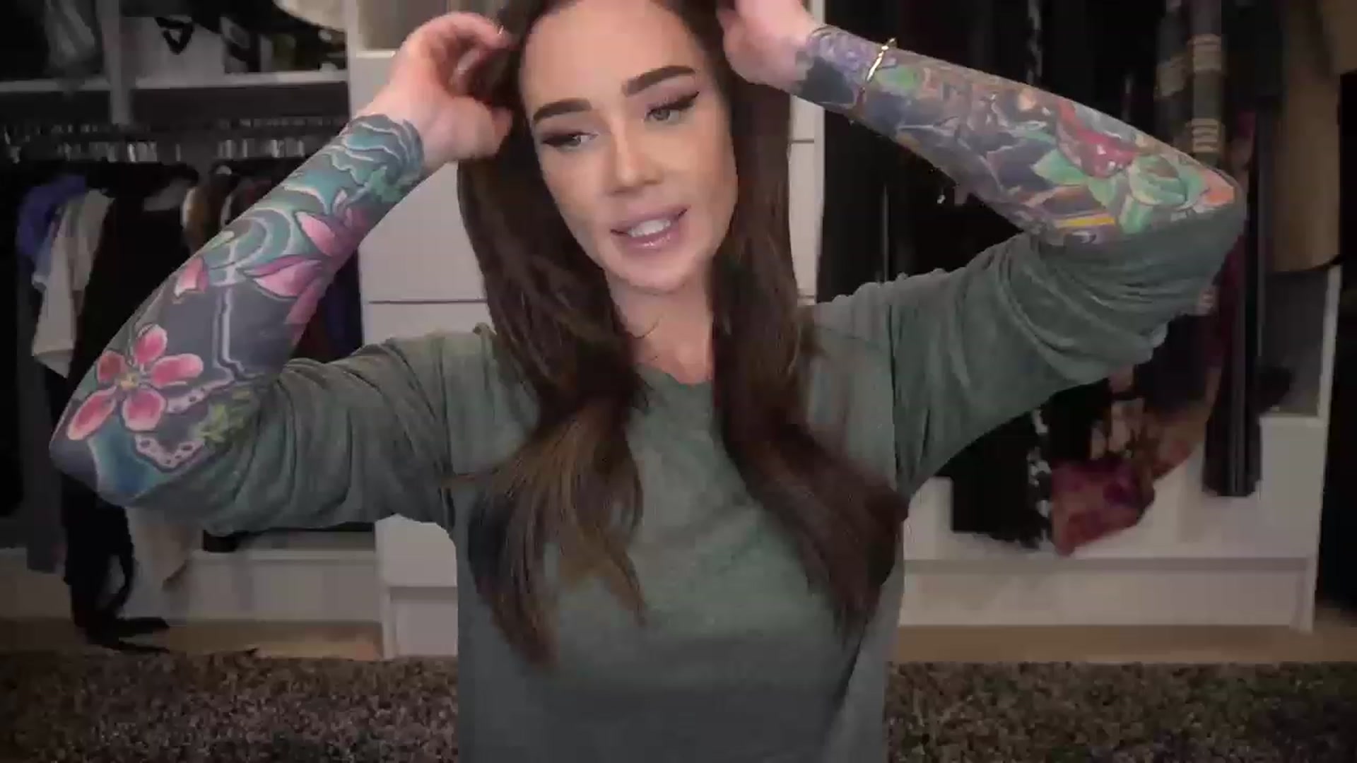 Gallery image thumbnail from VapePapi's myfreecams stream on, 01/05/2023, 23:32 image 11 of 20