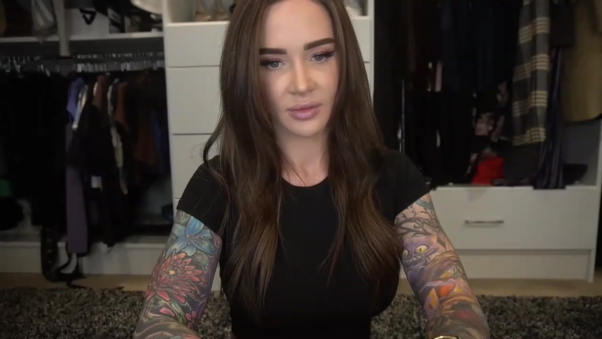 Gallery image thumbnail from VapePapi's myfreecams stream on, 01/06/2023, 23:34 image 5 of 20