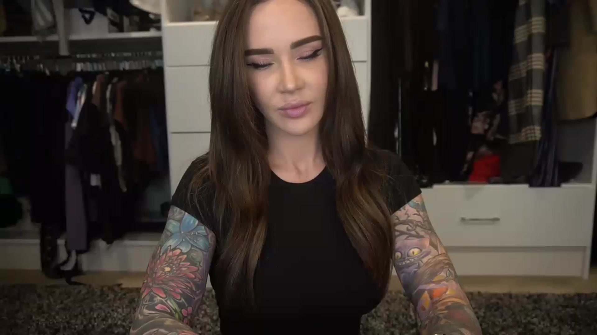 Gallery image thumbnail from VapePapi's myfreecams stream on, 01/06/2023, 23:34 image 9 of 20